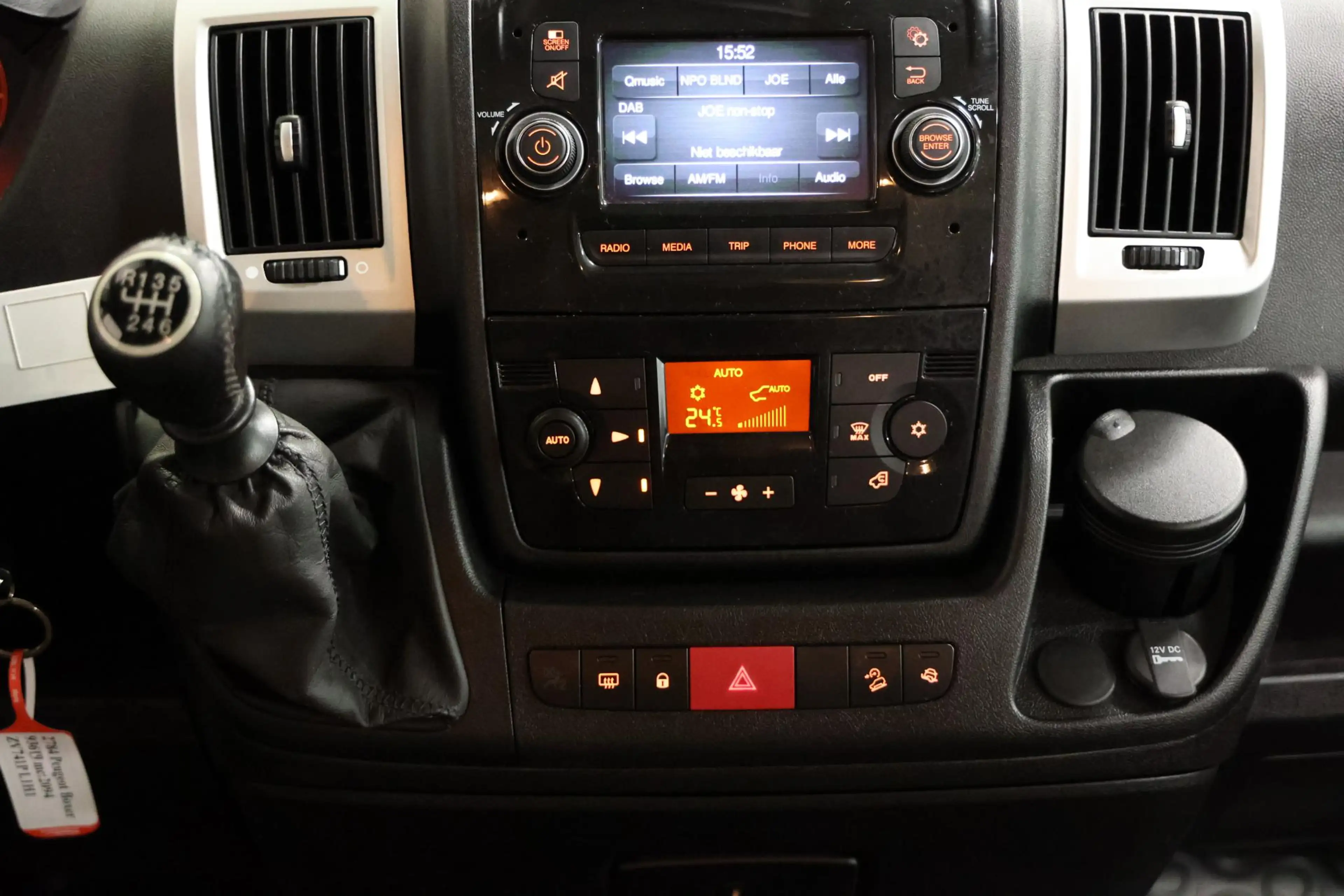 Peugeot Boxer 2.2 BlueHDI 9 Persoons Personenvervoer — photo 11