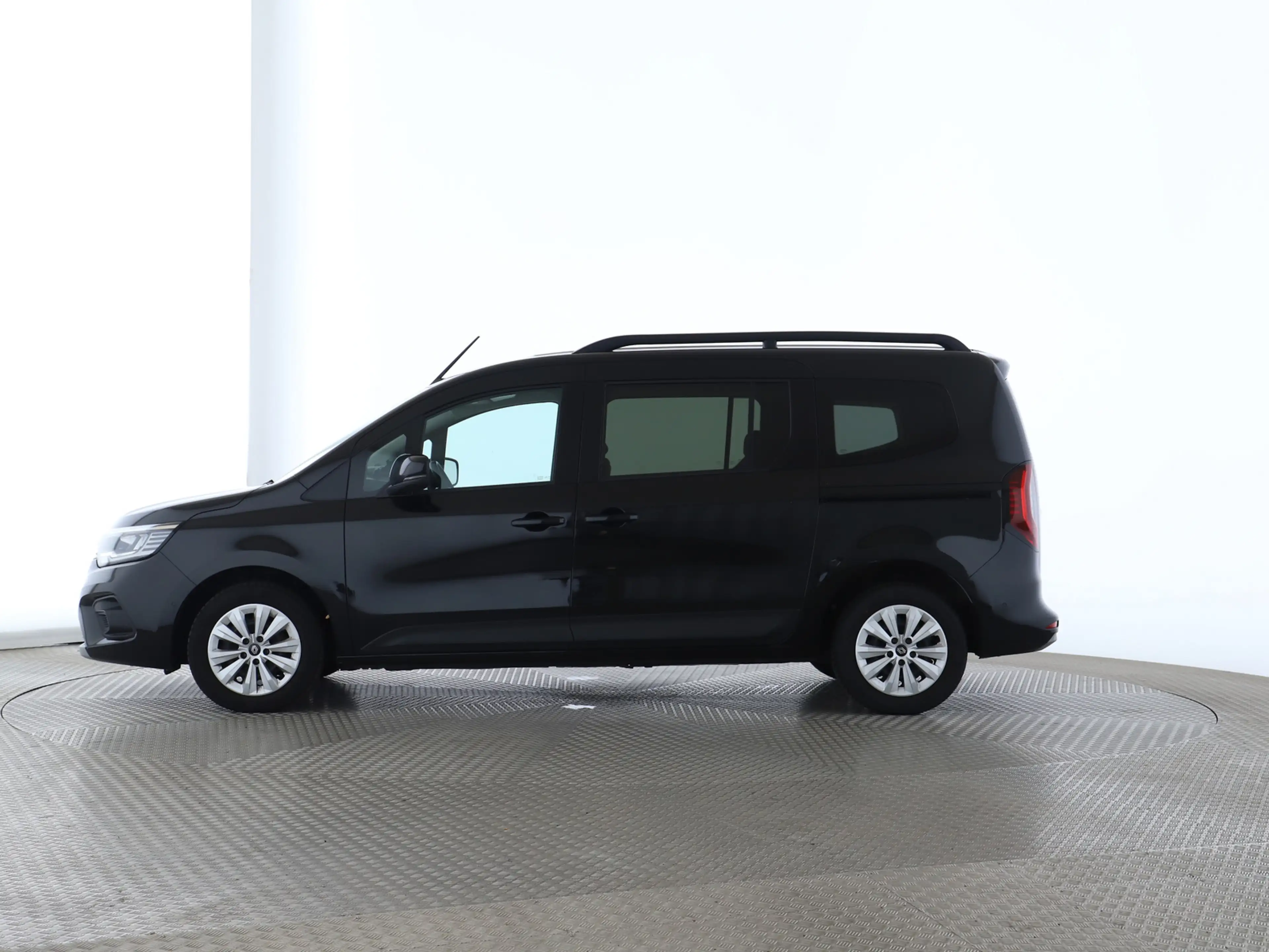 Renault Kangoo TECHNO TCe 130 EDC Apple CarPlay — photo 2