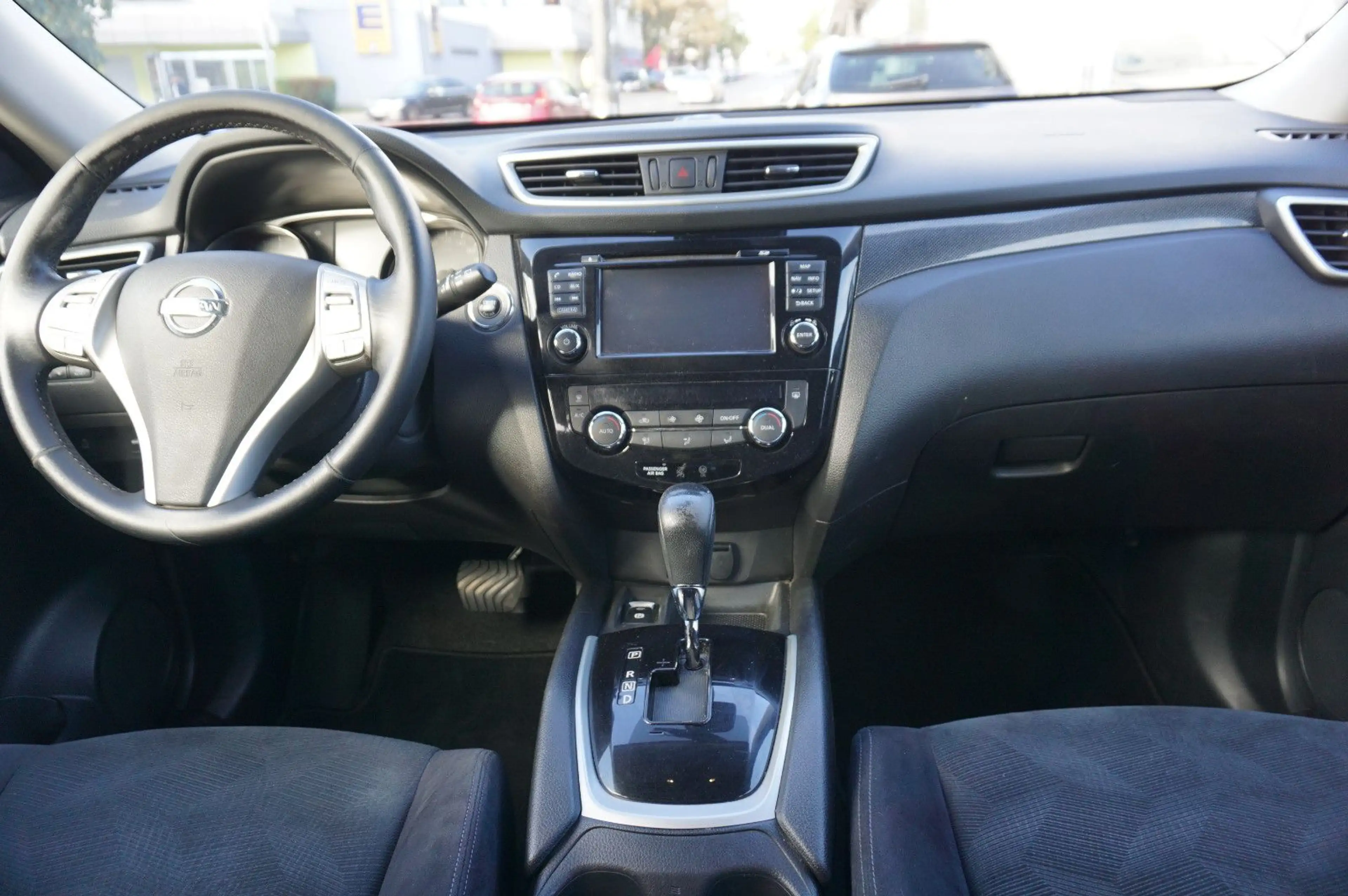 Nissan X-Trail N-Vision 4x4 Automatik/Kamera/TÜV neu!! — photo 13