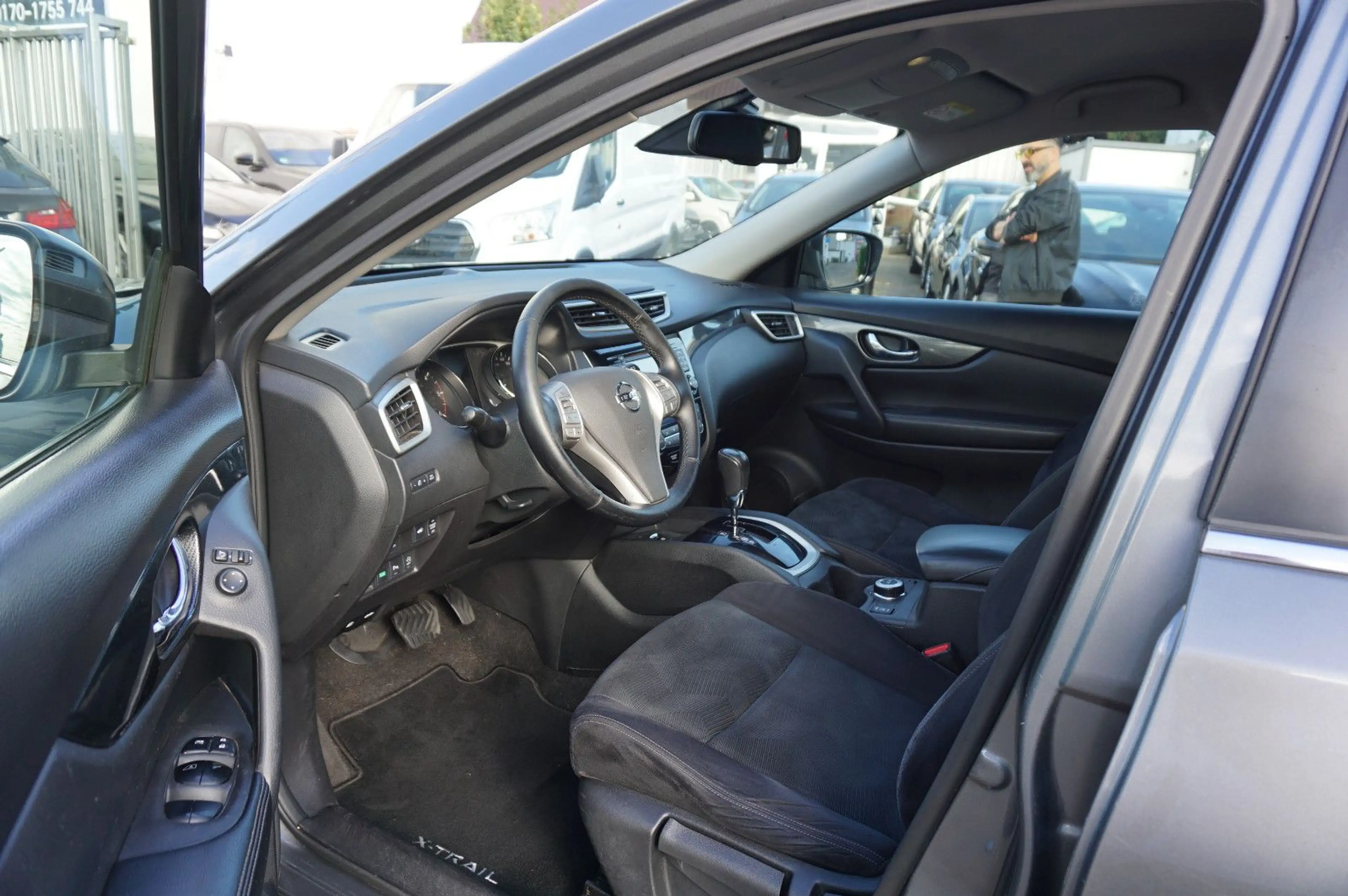 Nissan X-Trail N-Vision 4x4 Automatik/Kamera/TÜV neu!! — photo 14