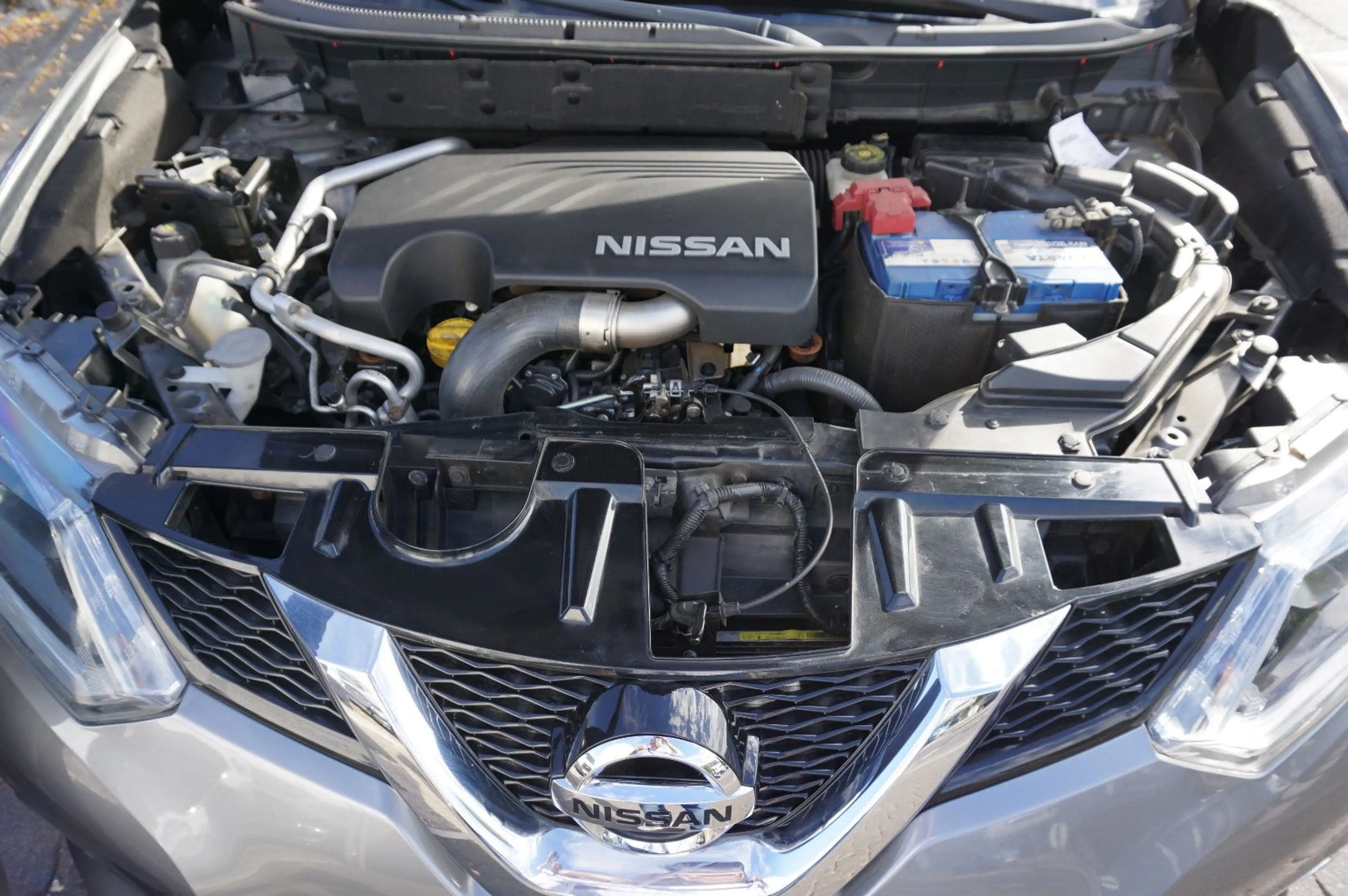 Nissan X-Trail N-Vision 4x4 Automatik/Kamera/TÜV neu!! — photo 10