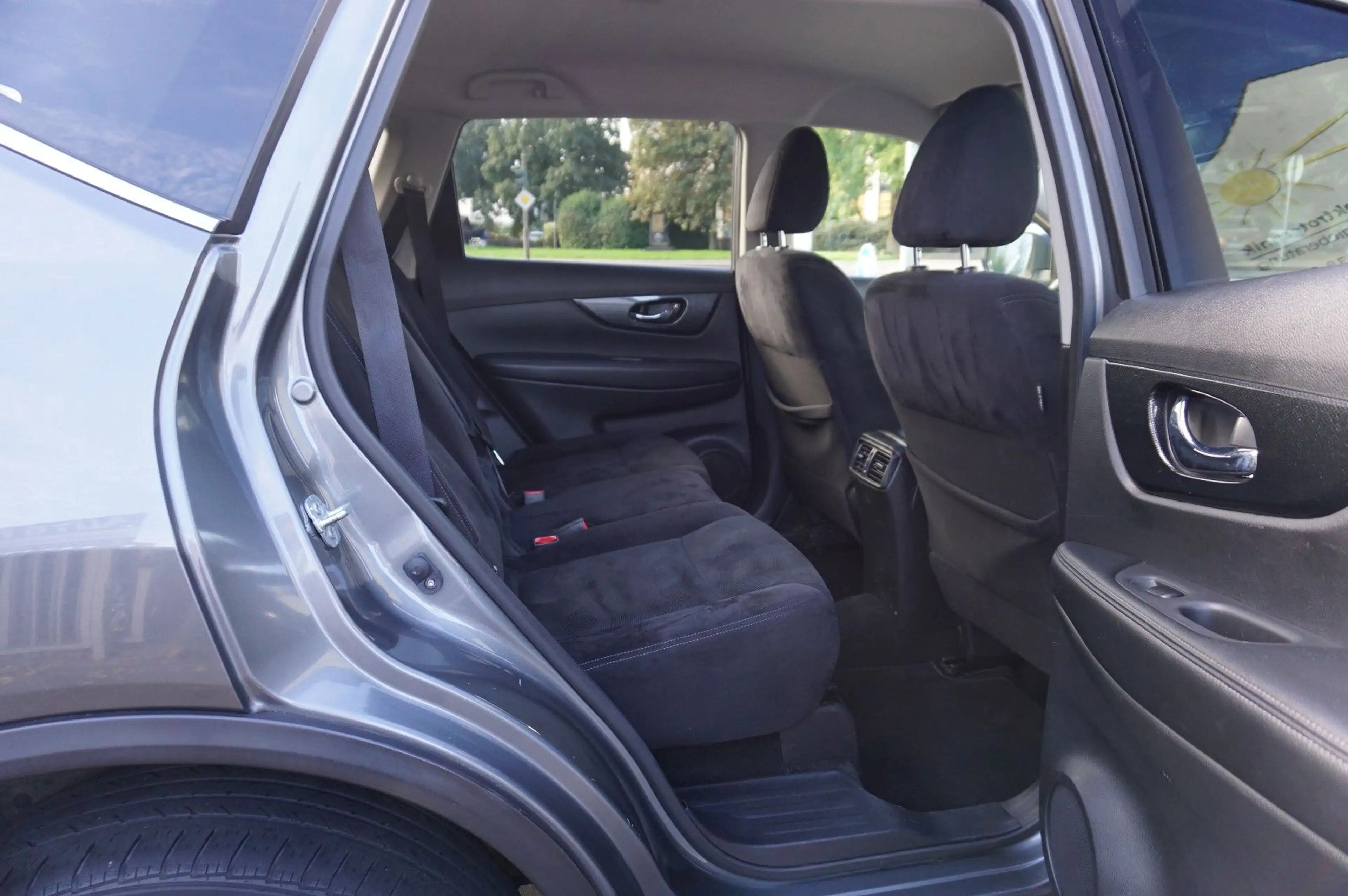 Nissan X-Trail N-Vision 4x4 Automatik/Kamera/TÜV neu!! — photo 12