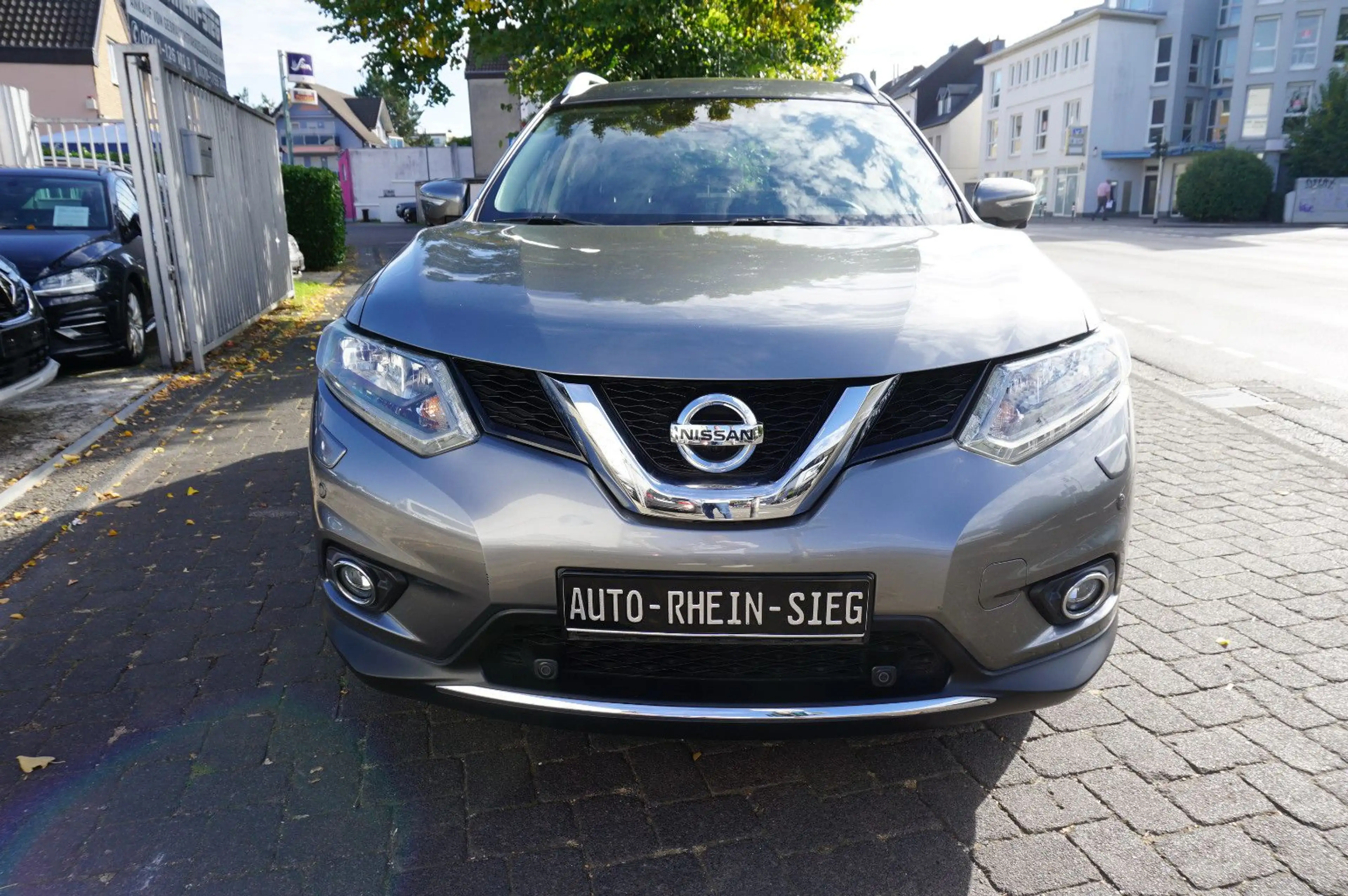 Nissan X-Trail N-Vision 4x4 Automatik/Kamera/TÜV neu!! — photo 2