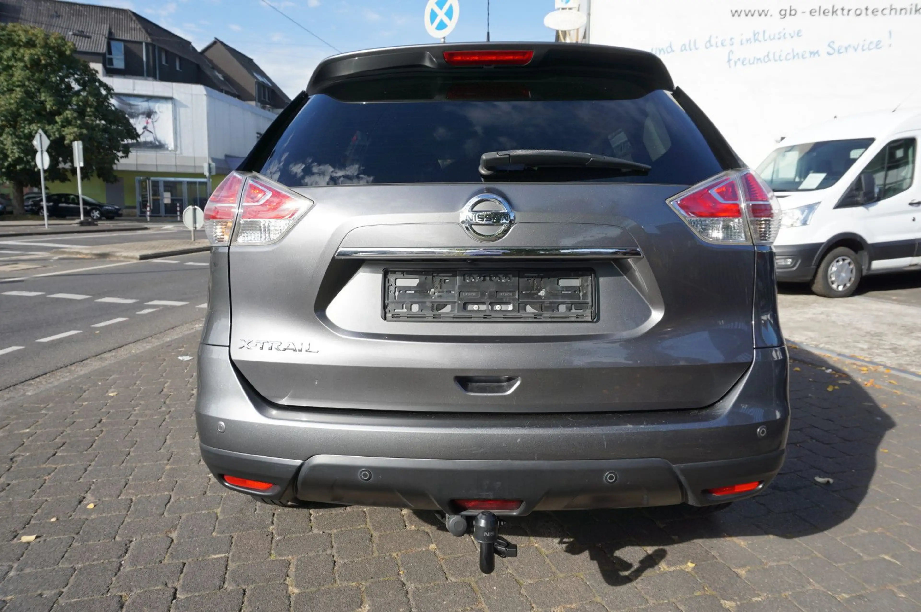 Nissan X-Trail N-Vision 4x4 Automatik/Kamera/TÜV neu!! — photo 6