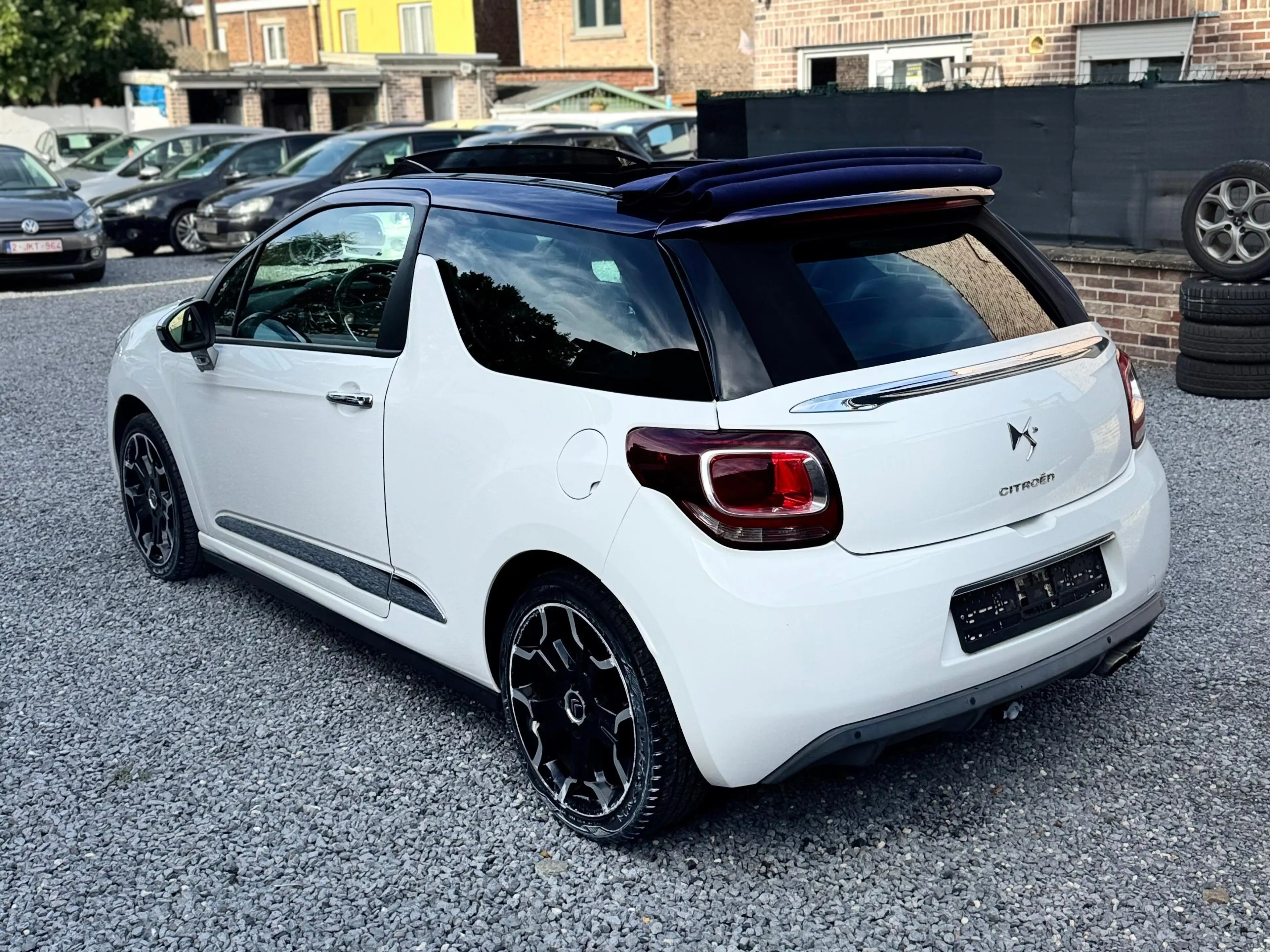 Citroen DS3 DS 3 Cabrio 1.6 THP Sport Chic — photo 3