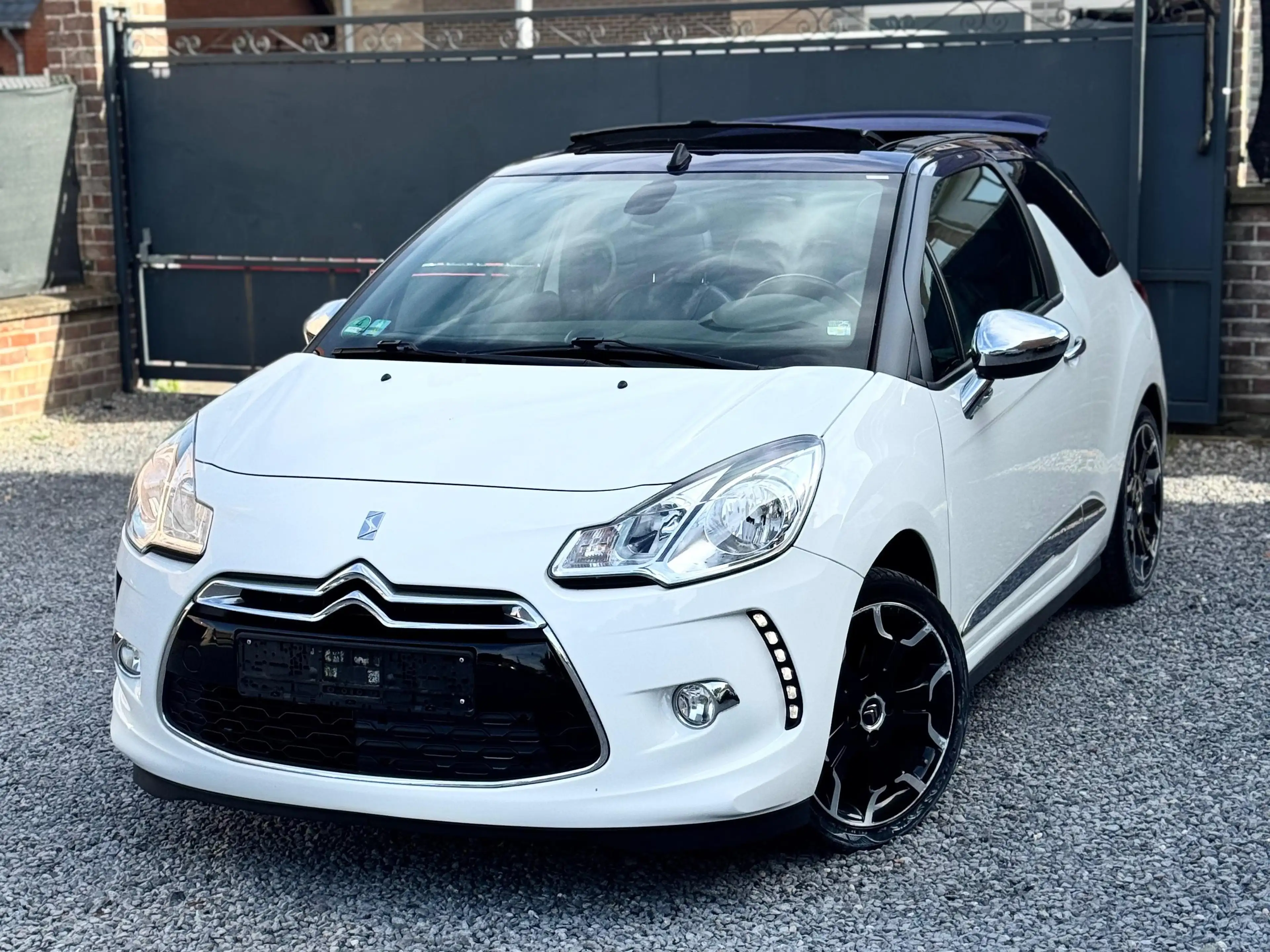 Citroen DS3 DS 3 Cabrio 1.6 THP Sport Chic