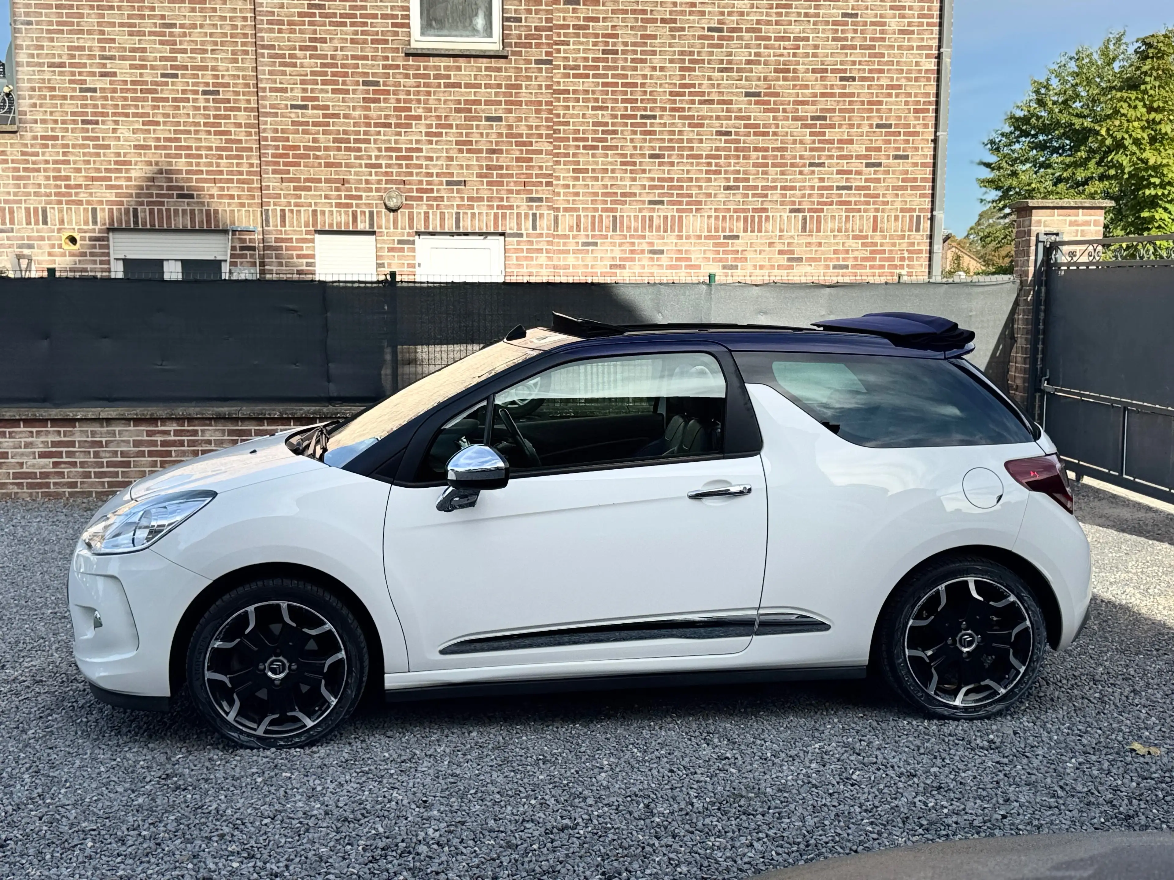 Citroen DS3 DS 3 Cabrio 1.6 THP Sport Chic — photo 2