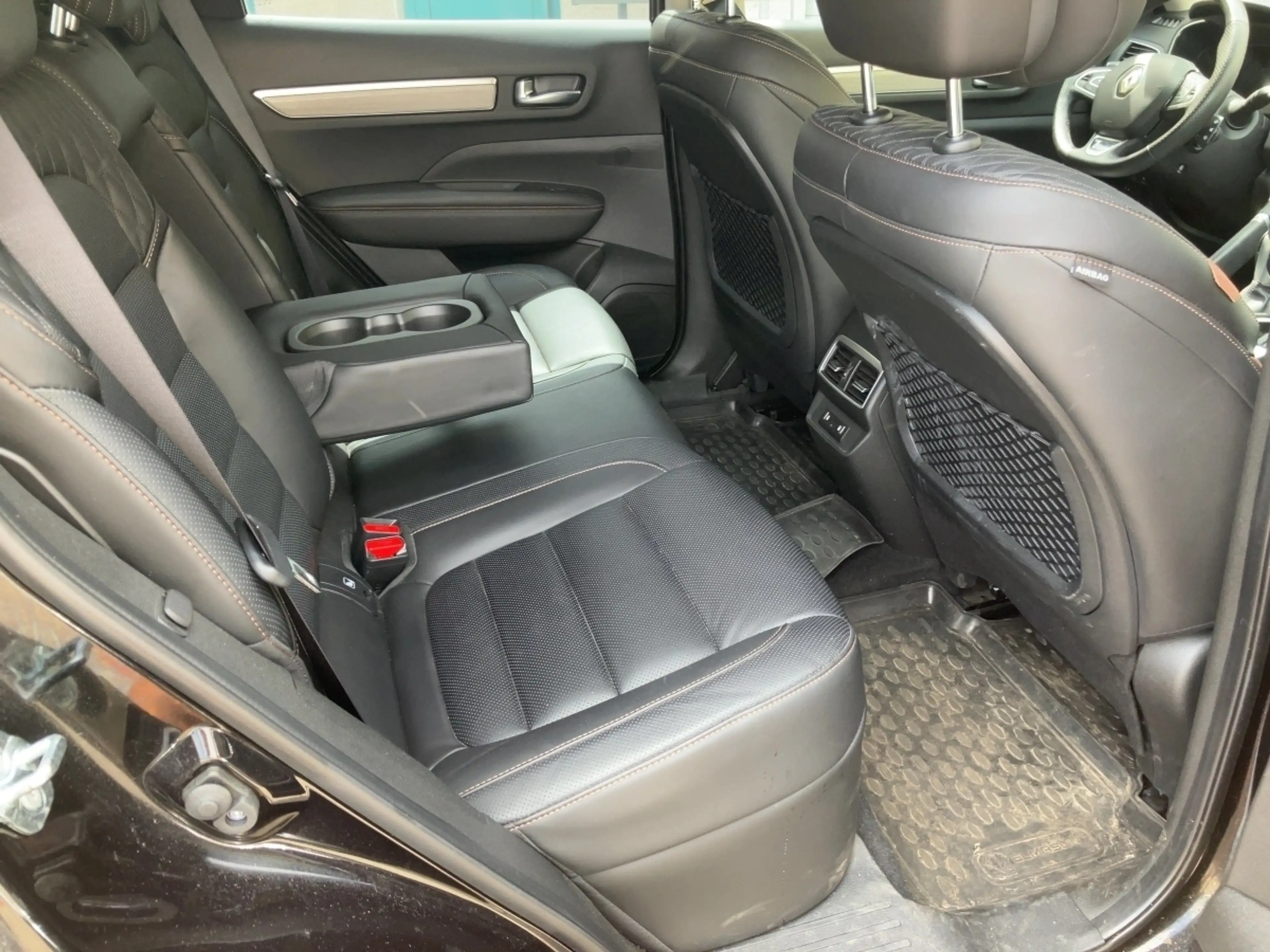 Renault Koleos INITIALE PARIS TCe 160 Automatik — photo 11
