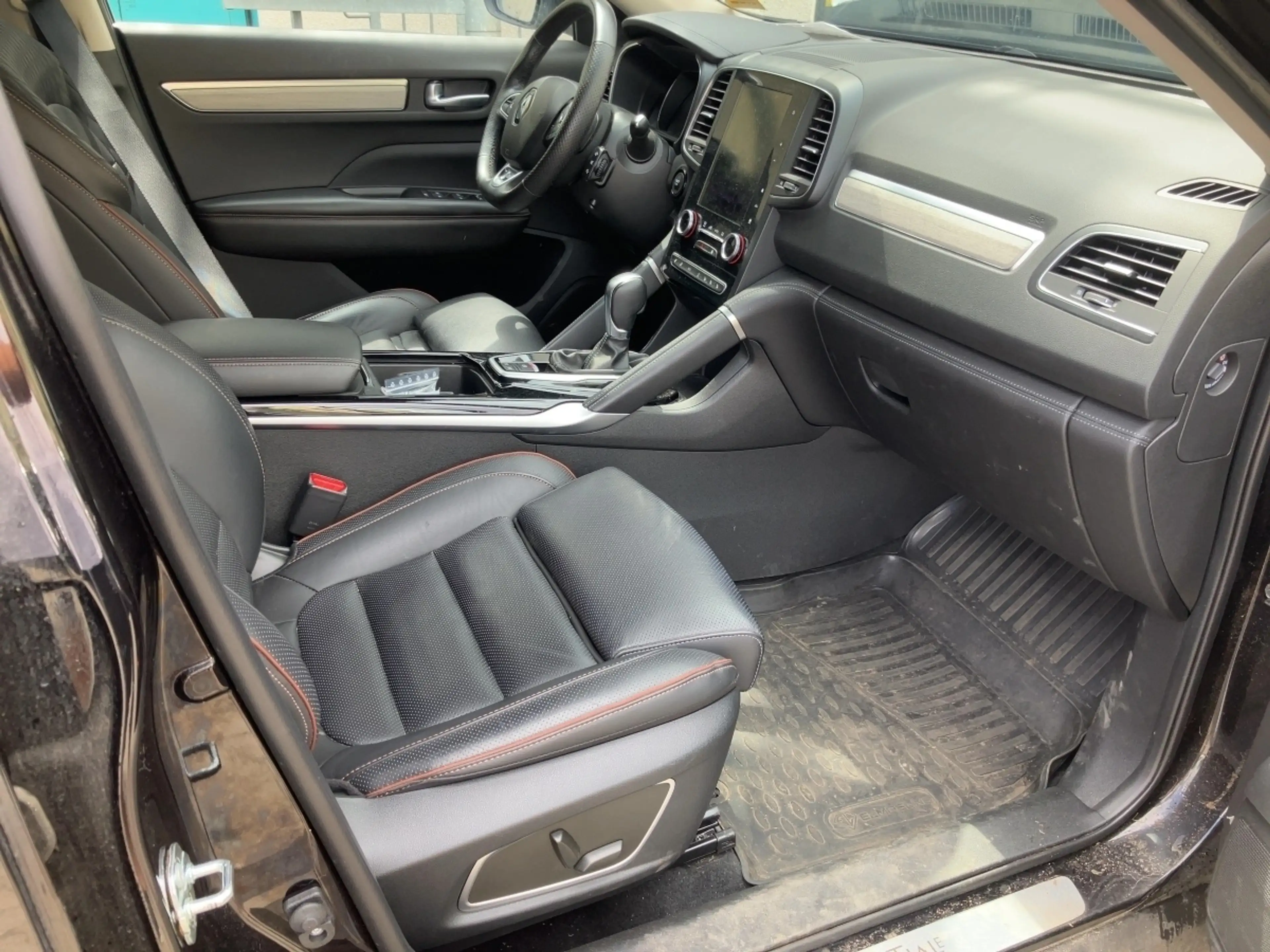 Renault Koleos INITIALE PARIS TCe 160 Automatik — photo 10