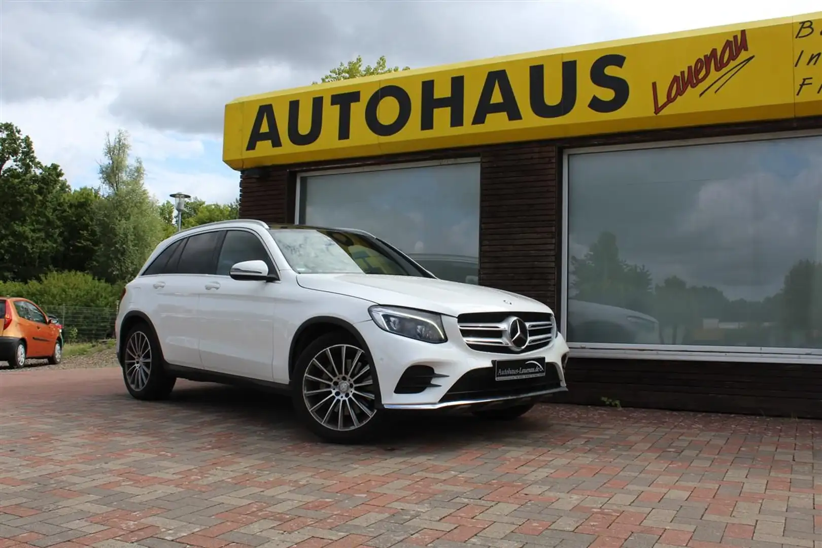 Mercedes-Benz GLC 250 AMG,Leder, Panorama, schwenkb. AHK Blanc - 1