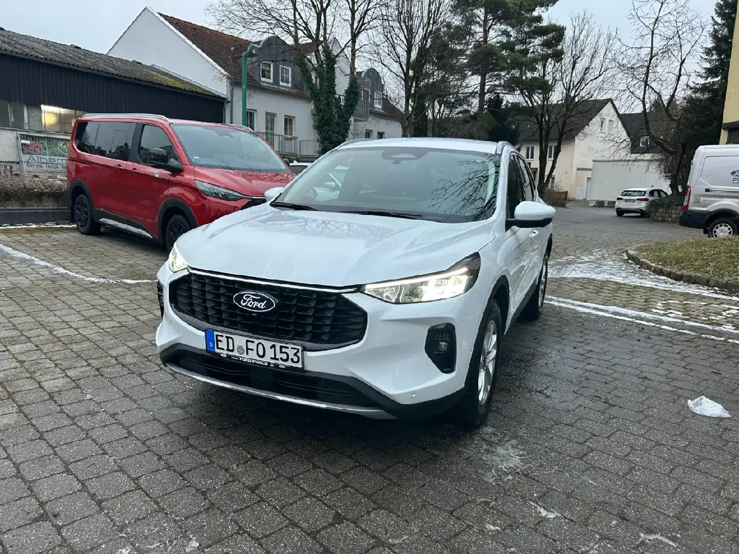Ford Kuga Titanium Weiß - 1