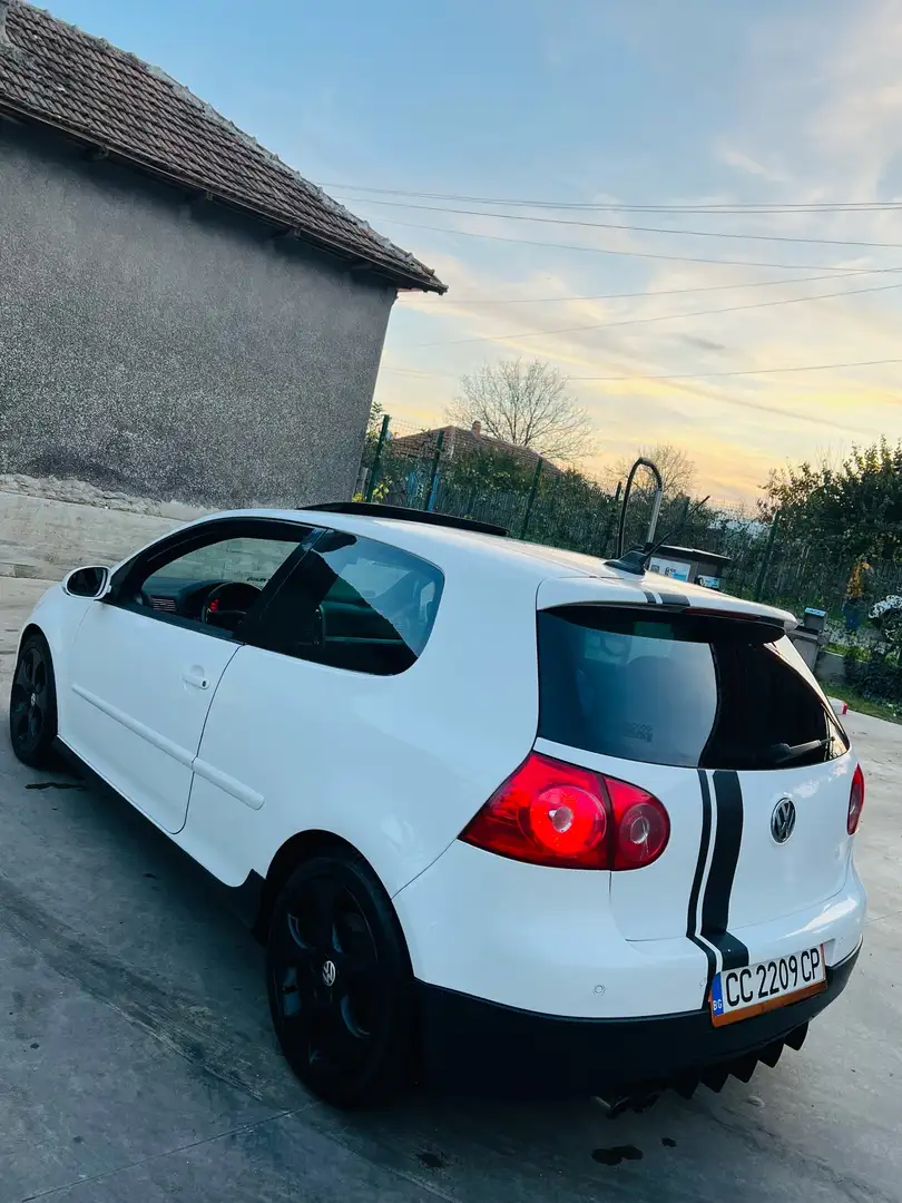 Volkswagen Golf 2.0 GTI TFSI - 2
