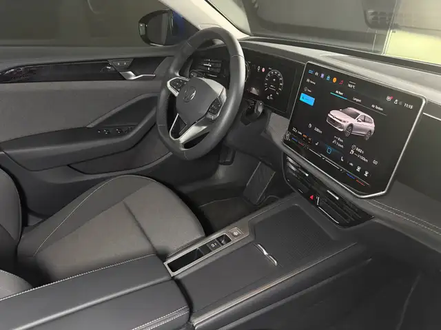 Volkswagen Passat view 30