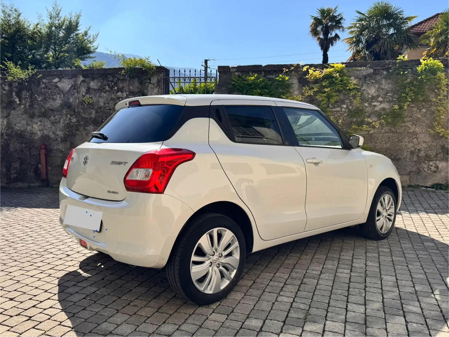 Suzuki Swift 1.2 4wd AllGrip* Navi* AppCar*AndroidAuto* Alb - 2