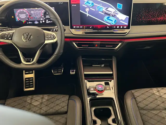 Volkswagen Tiguan view 6