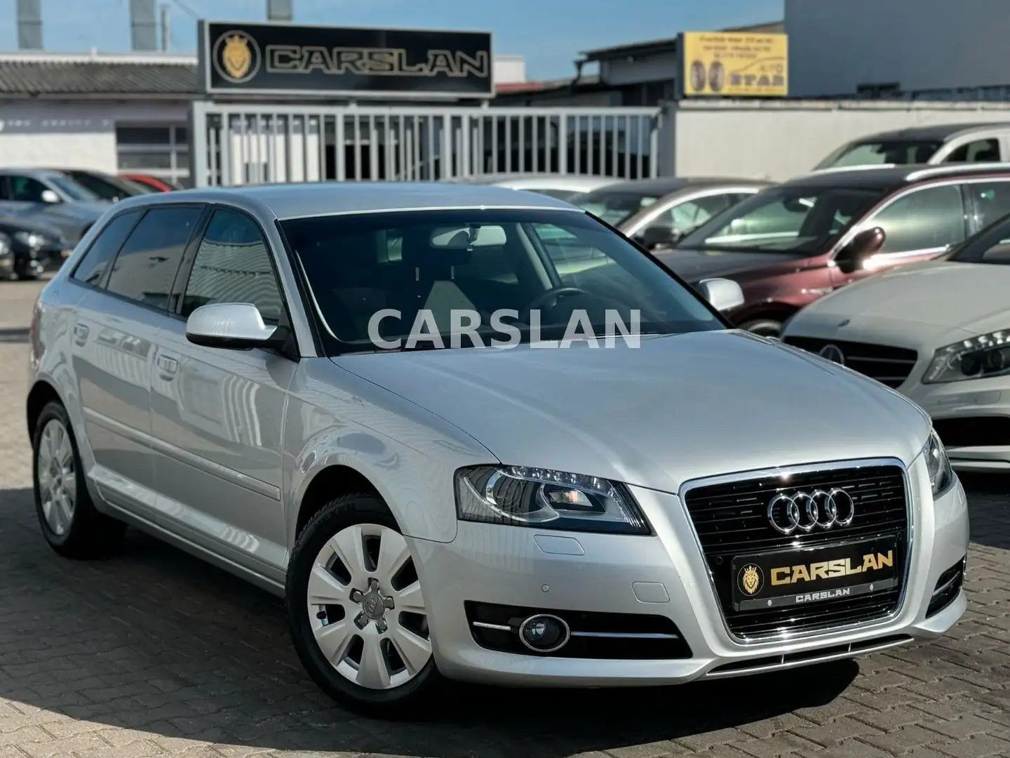 Audi A3 Sportback 2.0 TDI S TRONIC 2.HAND+LED+EURO 5 Plateado - 1