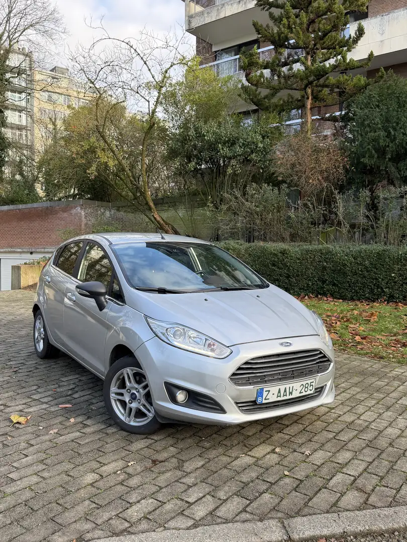 Ford Fiesta 5p 1.0 Titanium 80cv - 1