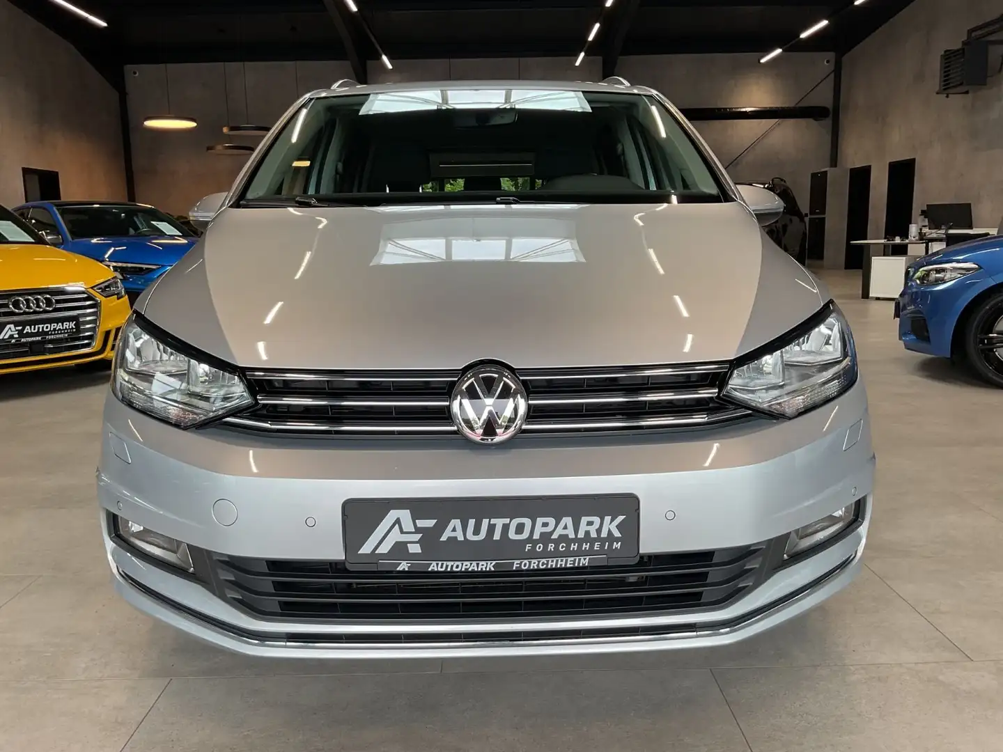 Volkswagen Touran 1.2 TSI Sound ACC Navi Sitzh. 7-Sitzer Silber - 2