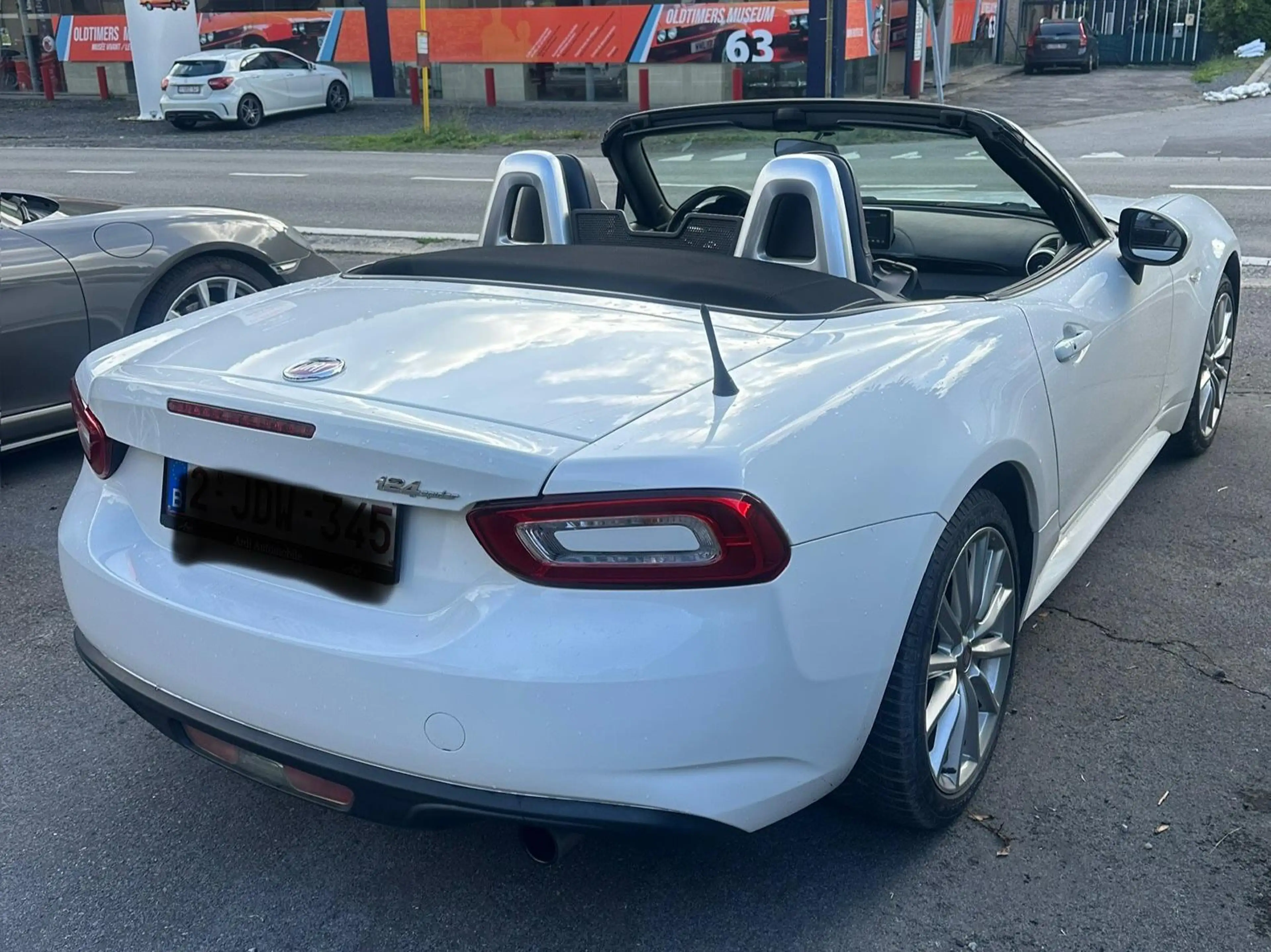 Fiat 124 Spider 124 Spider 1.4 MultiAir — photo 3
