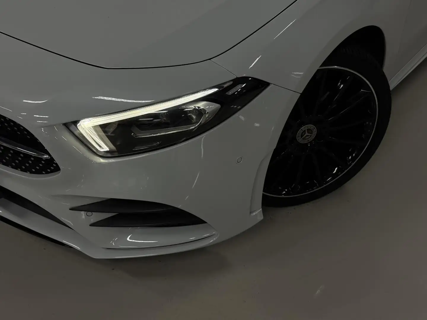 Mercedes-Benz A 200 AMG | Pano | Burmester | HUD | Memory Weiß - 2