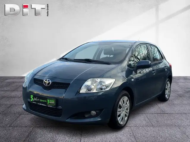 Toyota Auris 1.33 Life Klima Radio ZV Servo Isofix