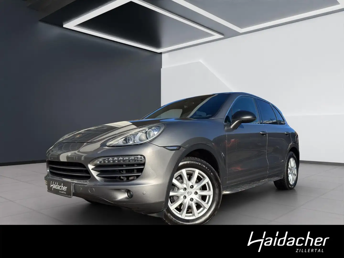 Porsche Cayenne II 3.0 Diesel Aut. Grau - 1