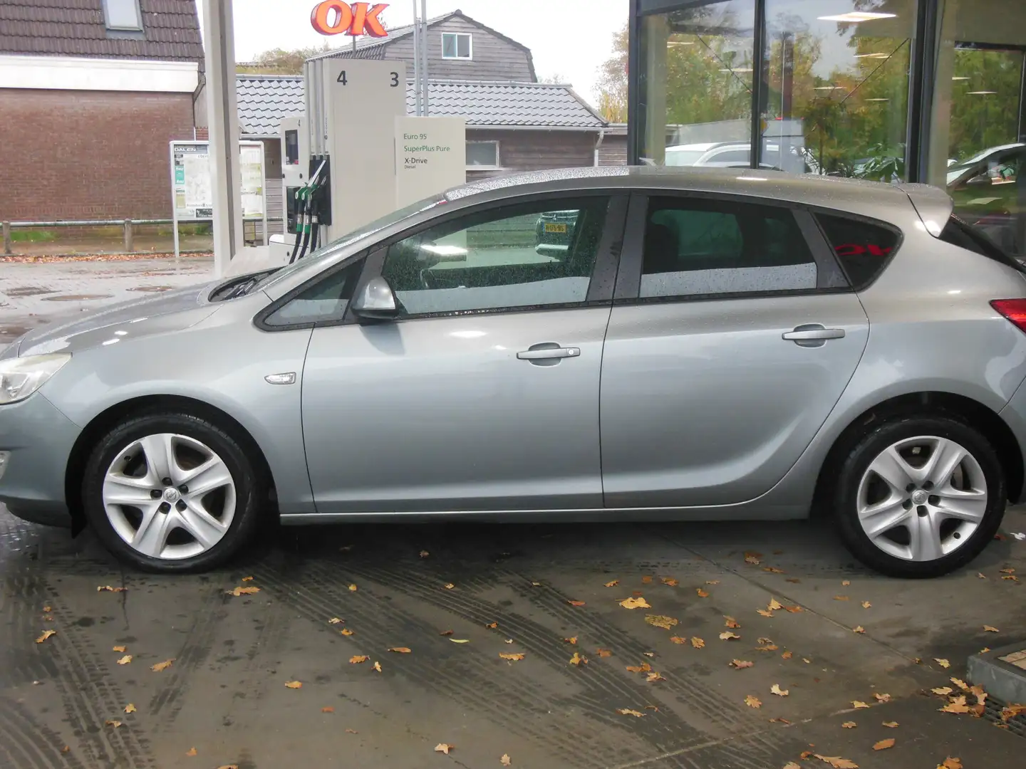 Opel Astra 1.4 Turbo Sport Staat in De Krim Gris - 2