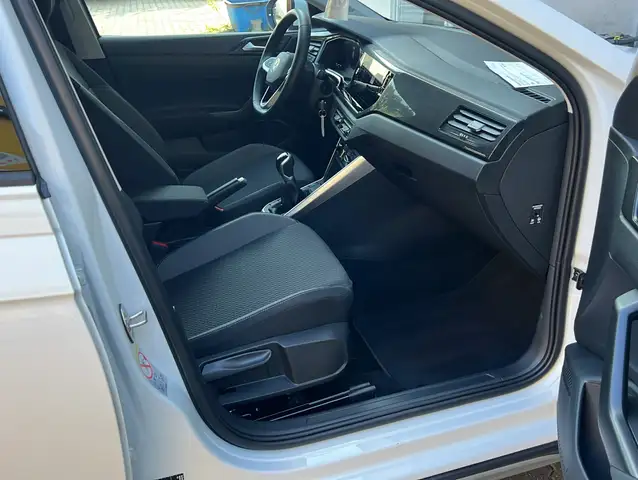 Volkswagen Taigo view 14