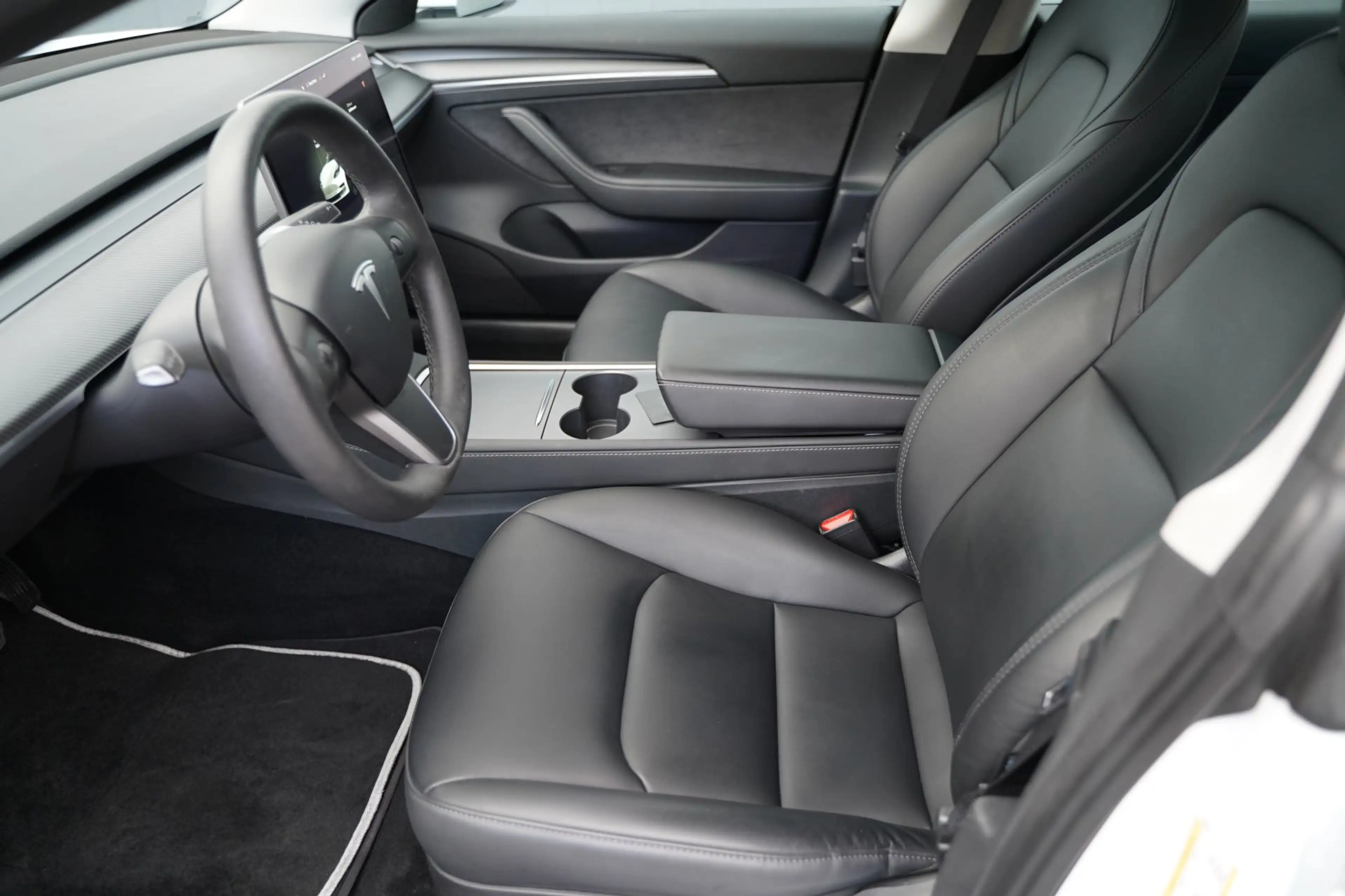 Tesla Model 3 Standard Range + 2. Hd., unfallfrei — photo 10