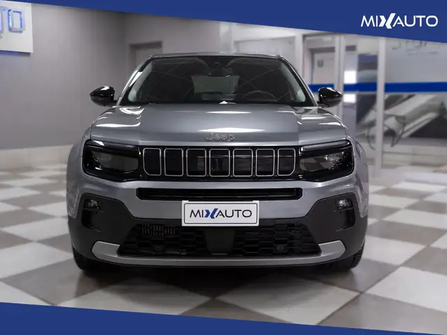 Jeep Avenger view 2