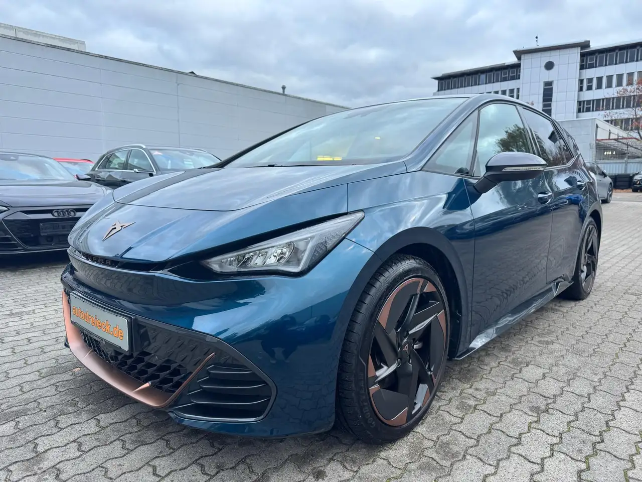 CUPRA Born