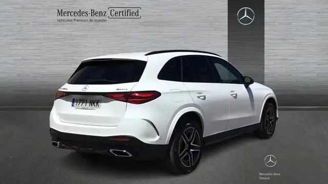Mercedes-Benz GLC view 2