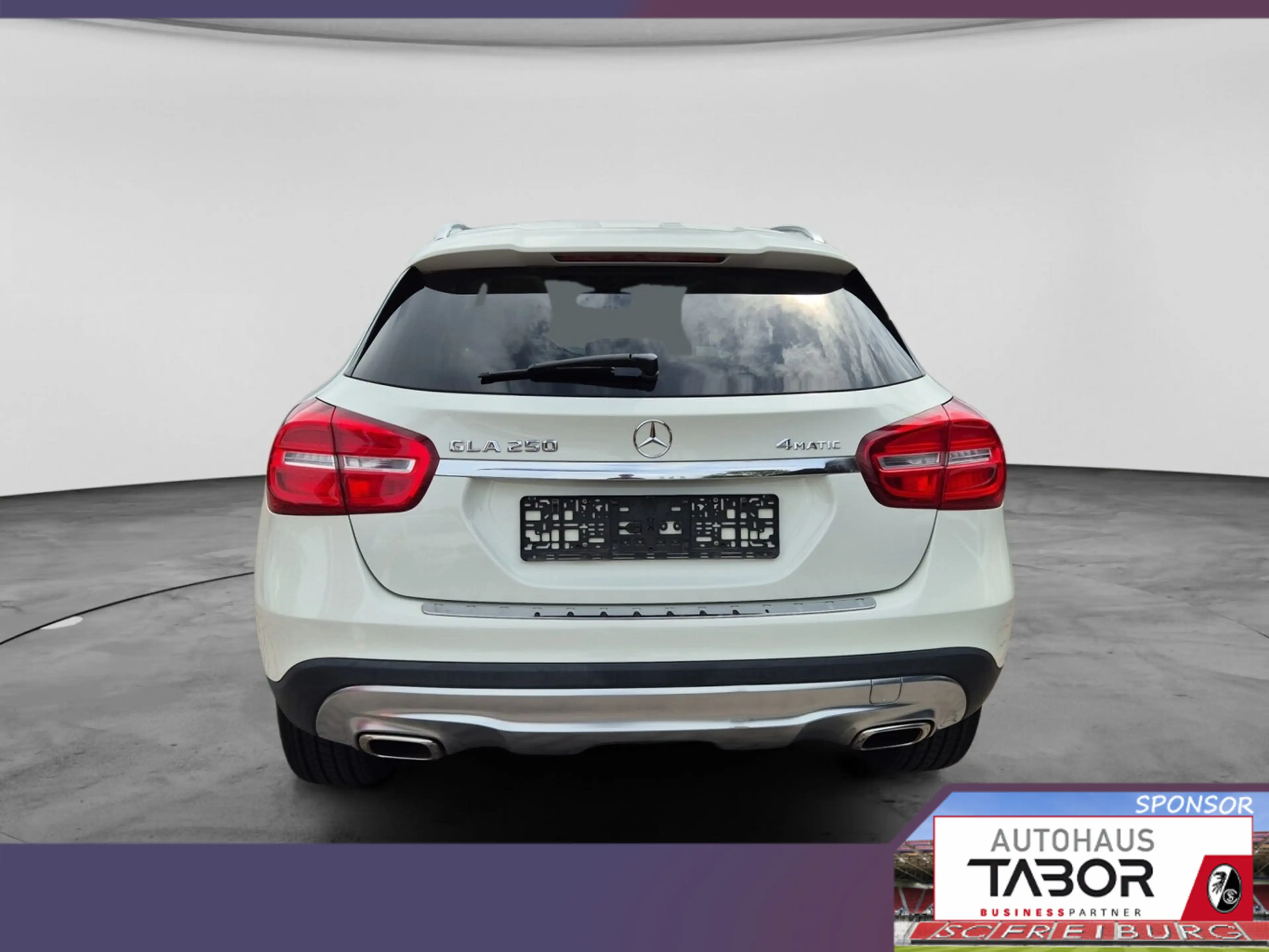 Mercedes-Benz GLA 250 250 Urban 4Matic Pano Nav Harman Kam Memory — photo 4