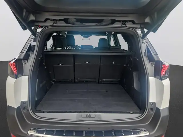 Peugeot 5008 view 7