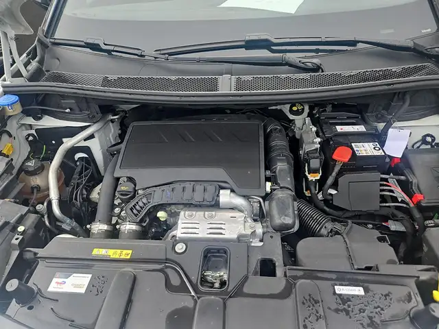 Peugeot 5008 view 5