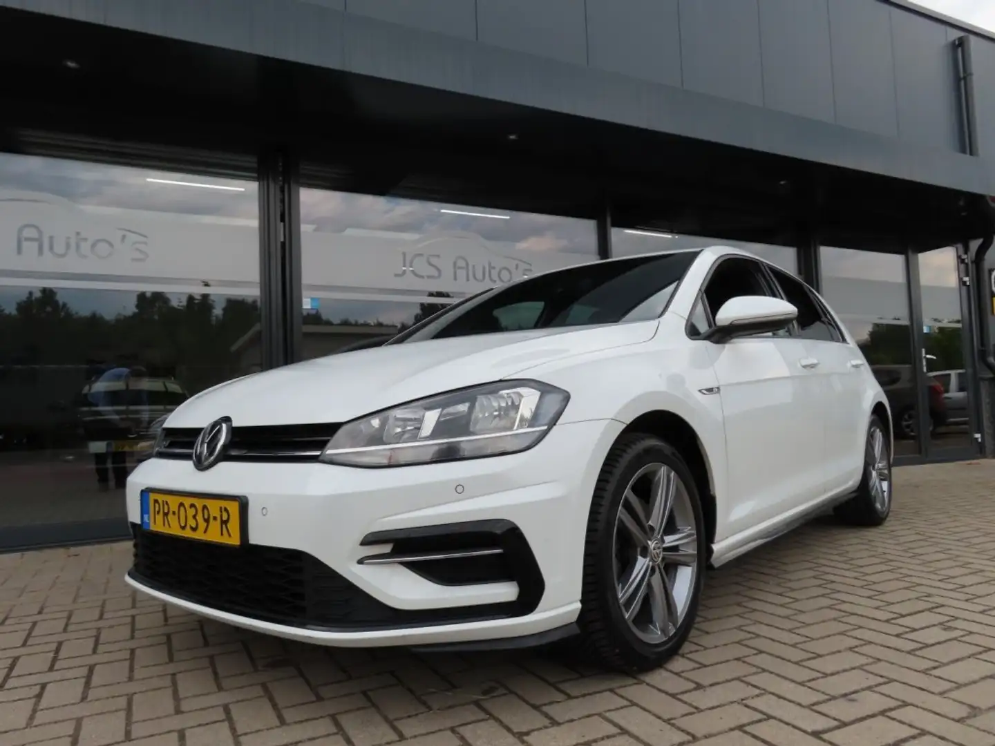 Volkswagen Golf R 1.5 TSI Highline R-Line Ecc Navi Adapt Cruise 2017 Wit - 1