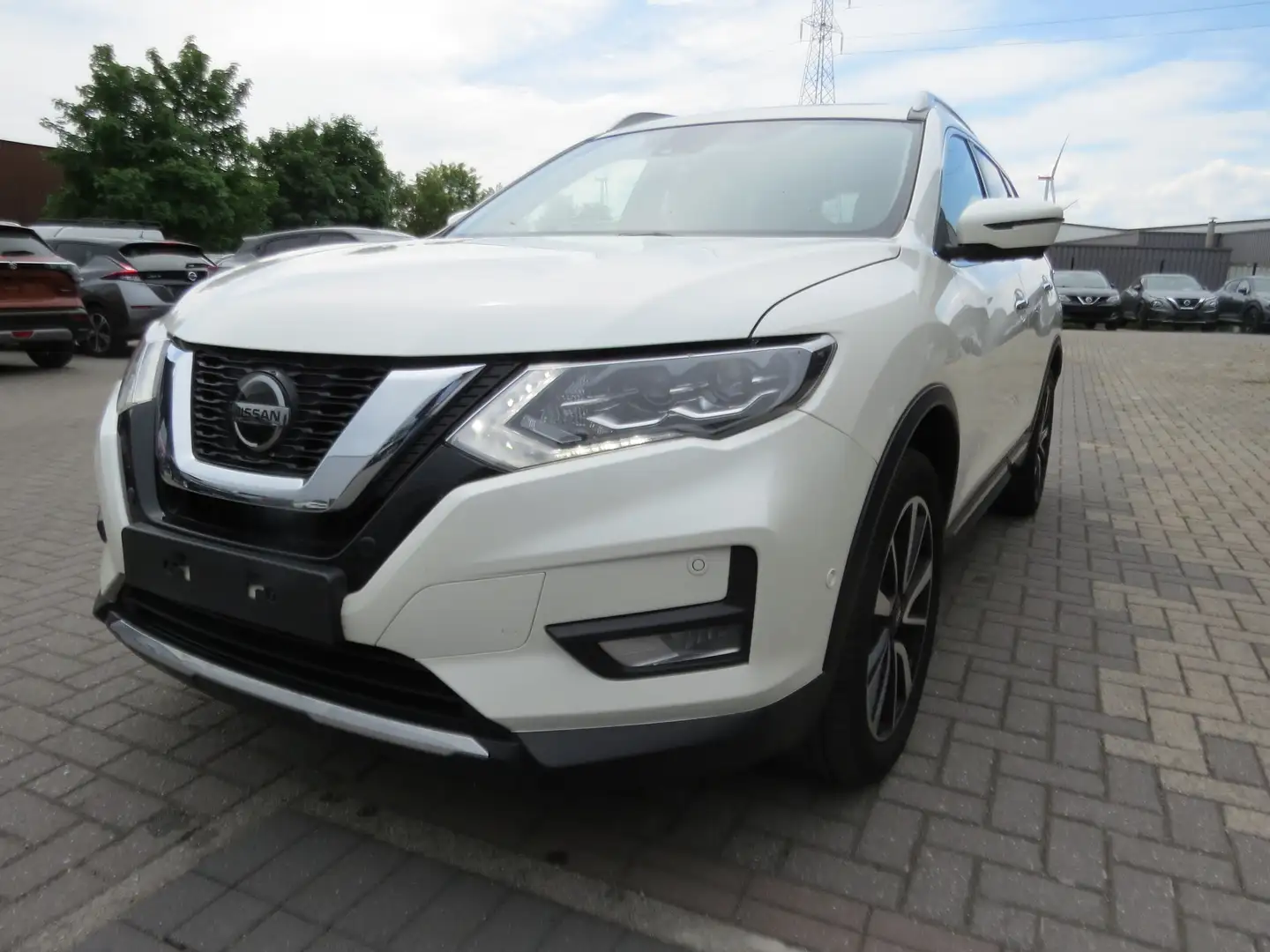 Nissan X-Trail 1.7 dCi 2WD TEKNA 7pl. Weiß - 1