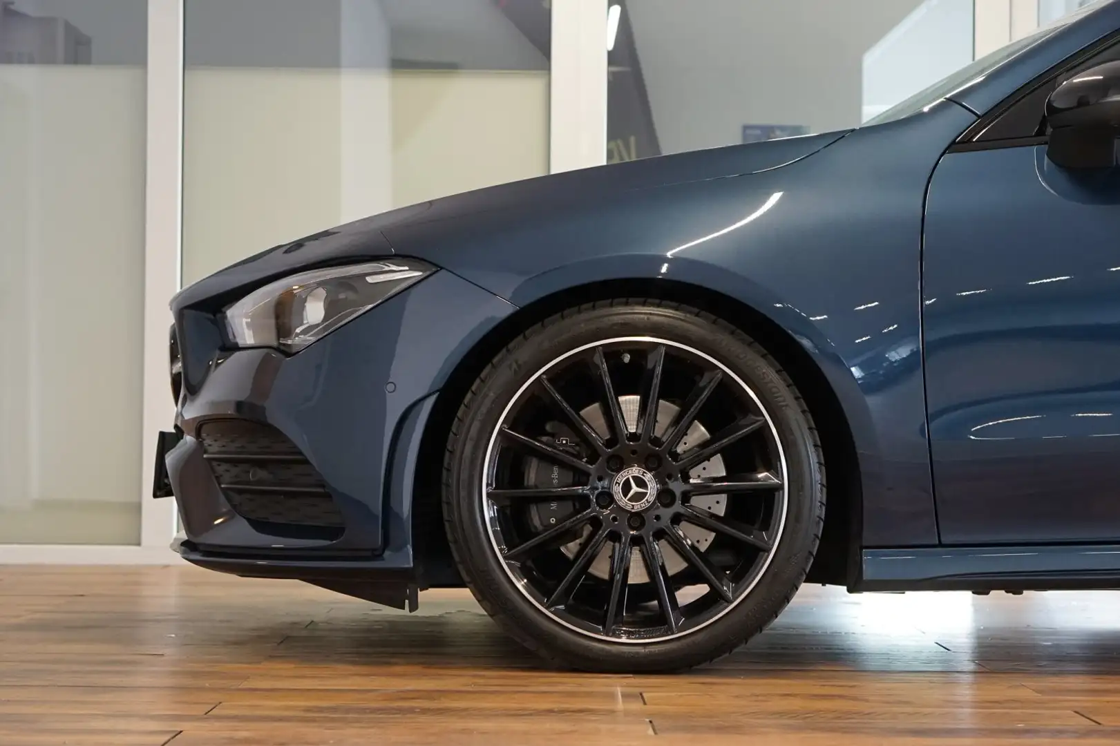 Mercedes-Benz CLA 220 A 220 4MATIC AMG|LED|PANO|BURMESTER Blau - 2