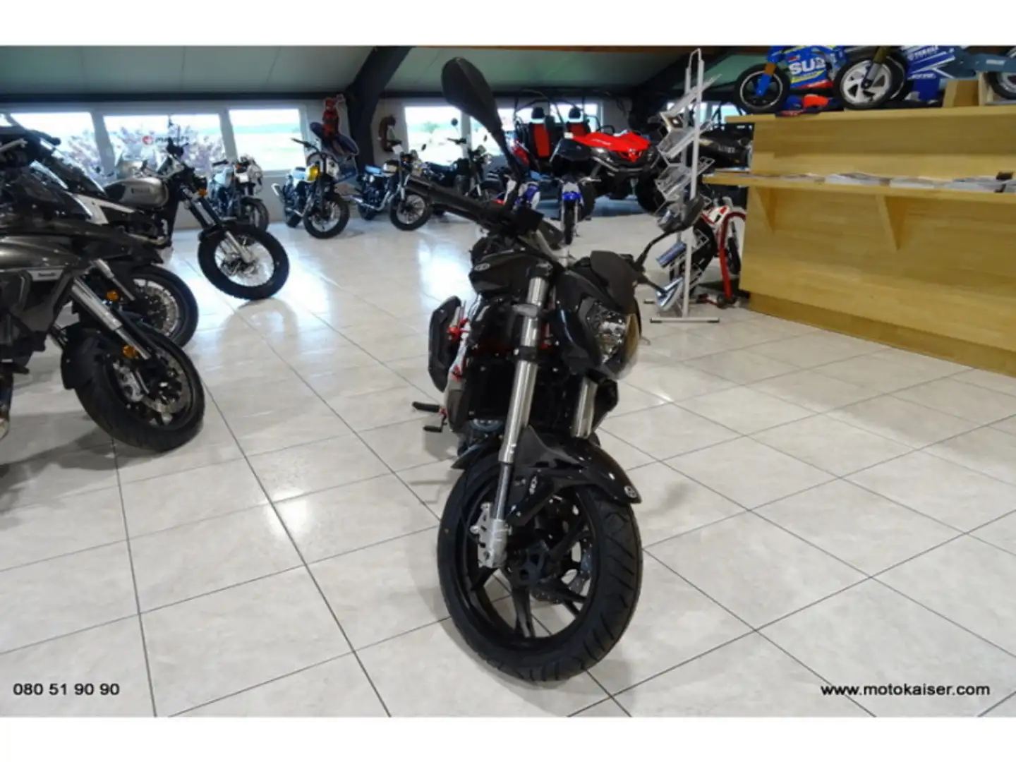 Benelli BN 125 E5 Noir - 2