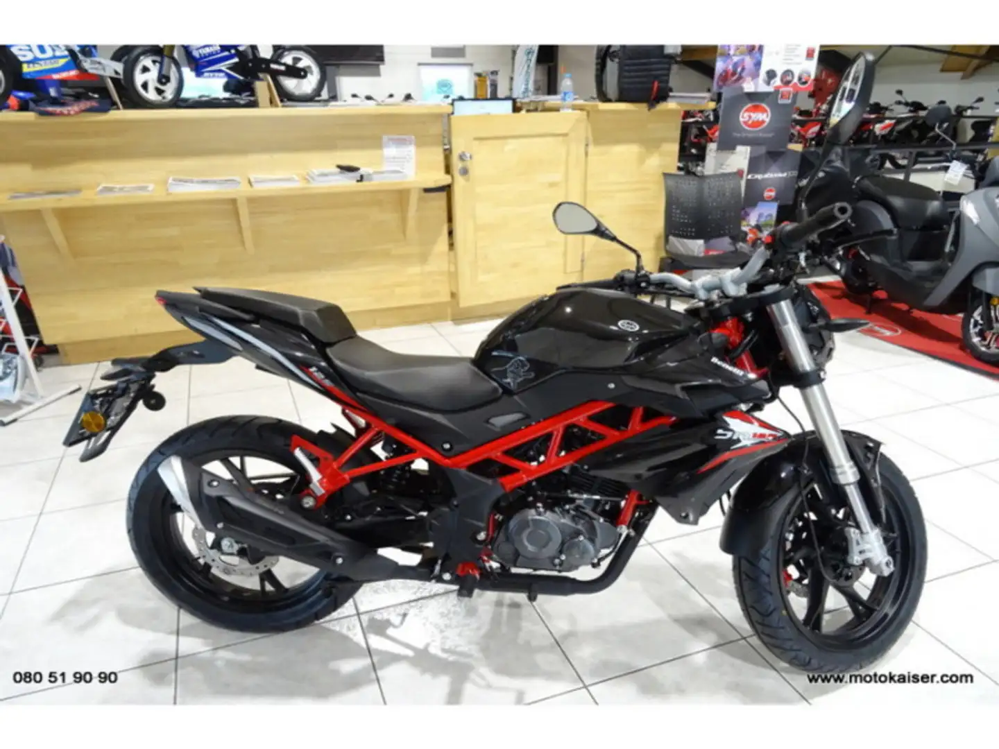 Benelli BN 125 E5 Noir - 1