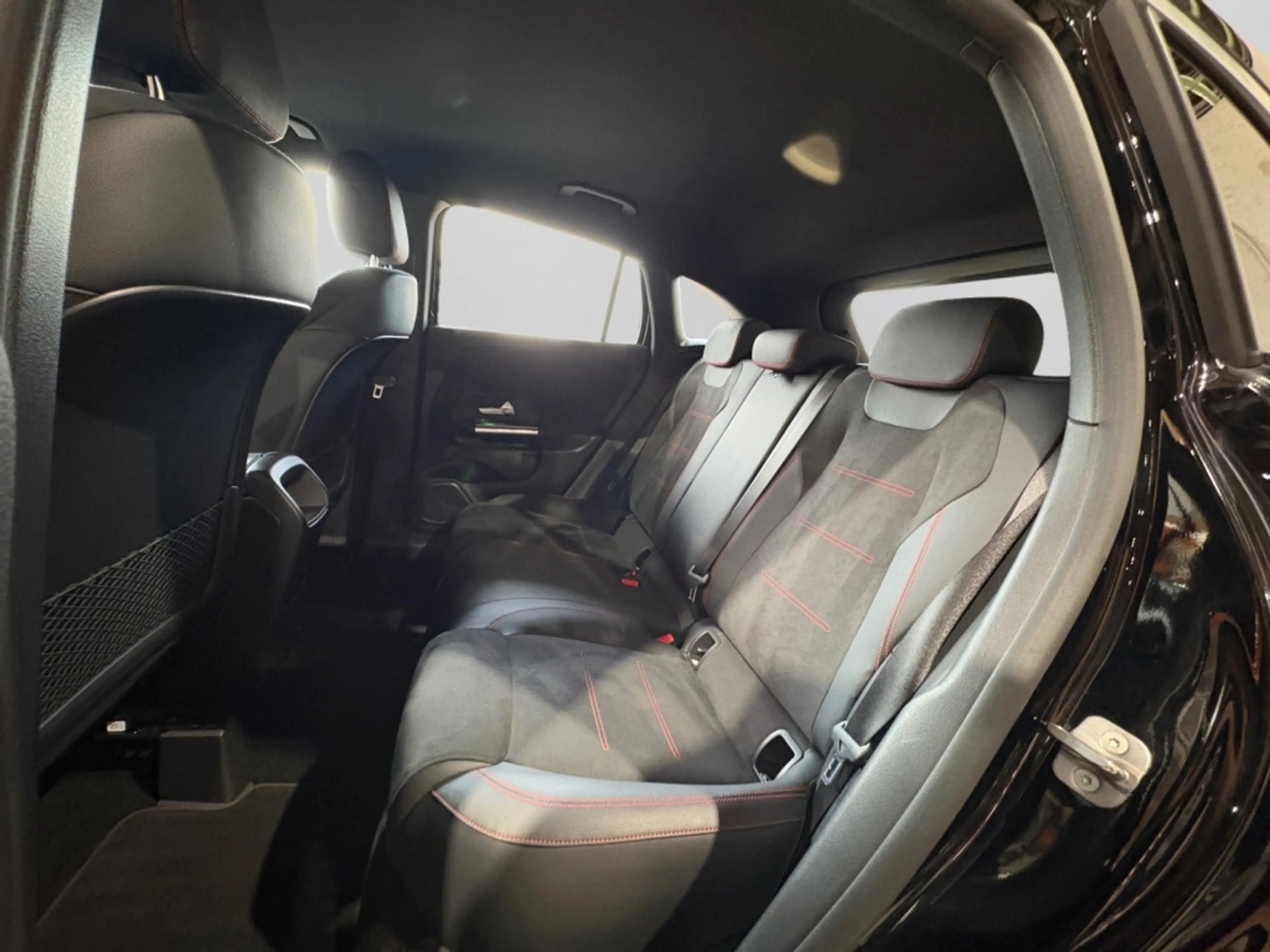 Mercedes-Benz GLA 200 AMG|KAM|AHK|TOTW|LED|AHK|PTS|ZOUCH|NAVI — photo 14