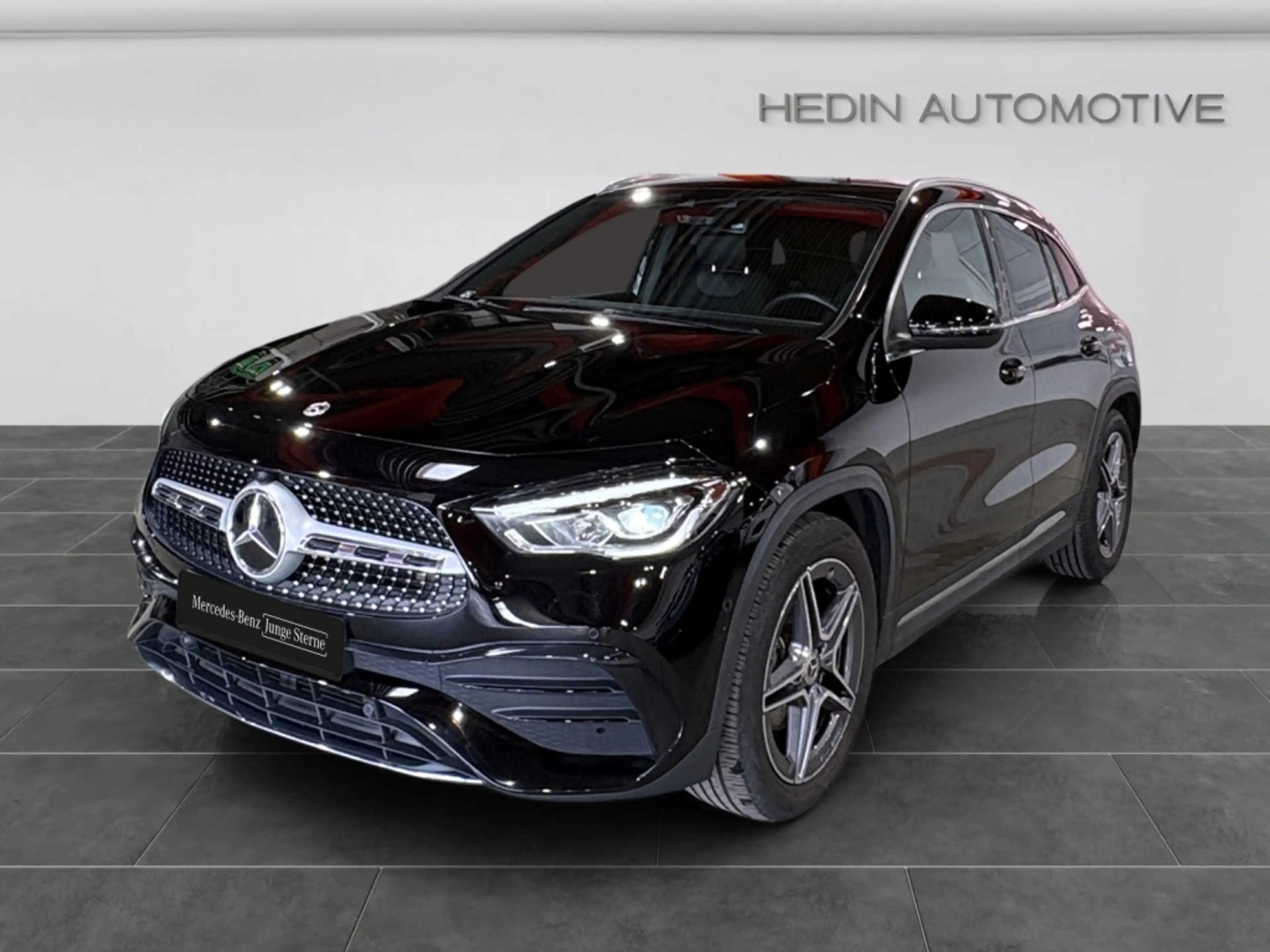 Mercedes-Benz GLA 200 AMG|KAM|AHK|TOTW|LED|AHK|PTS|ZOUCH|NAVI — photo 2