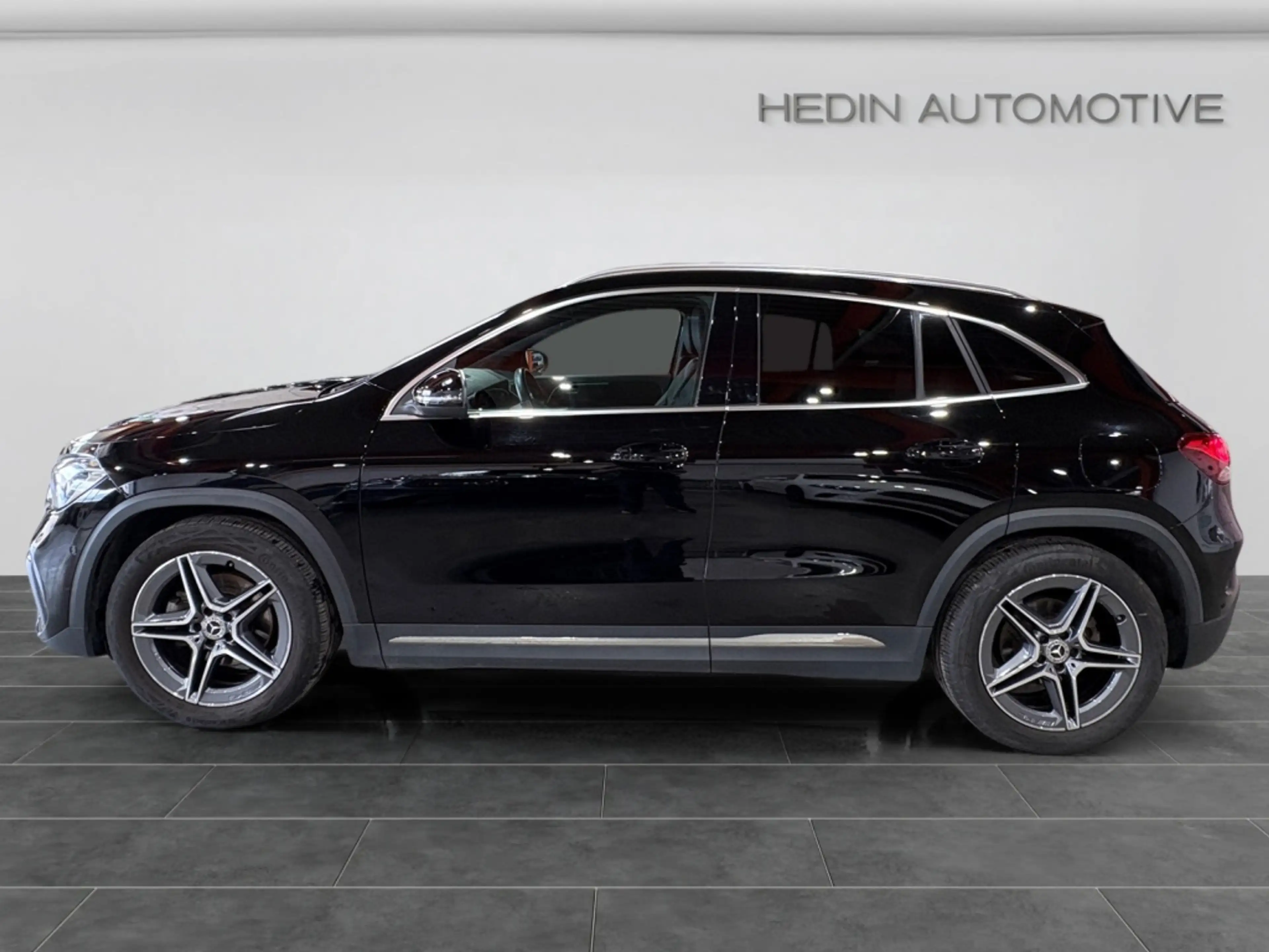 Mercedes-Benz GLA 200 AMG|KAM|AHK|TOTW|LED|AHK|PTS|ZOUCH|NAVI — photo 3