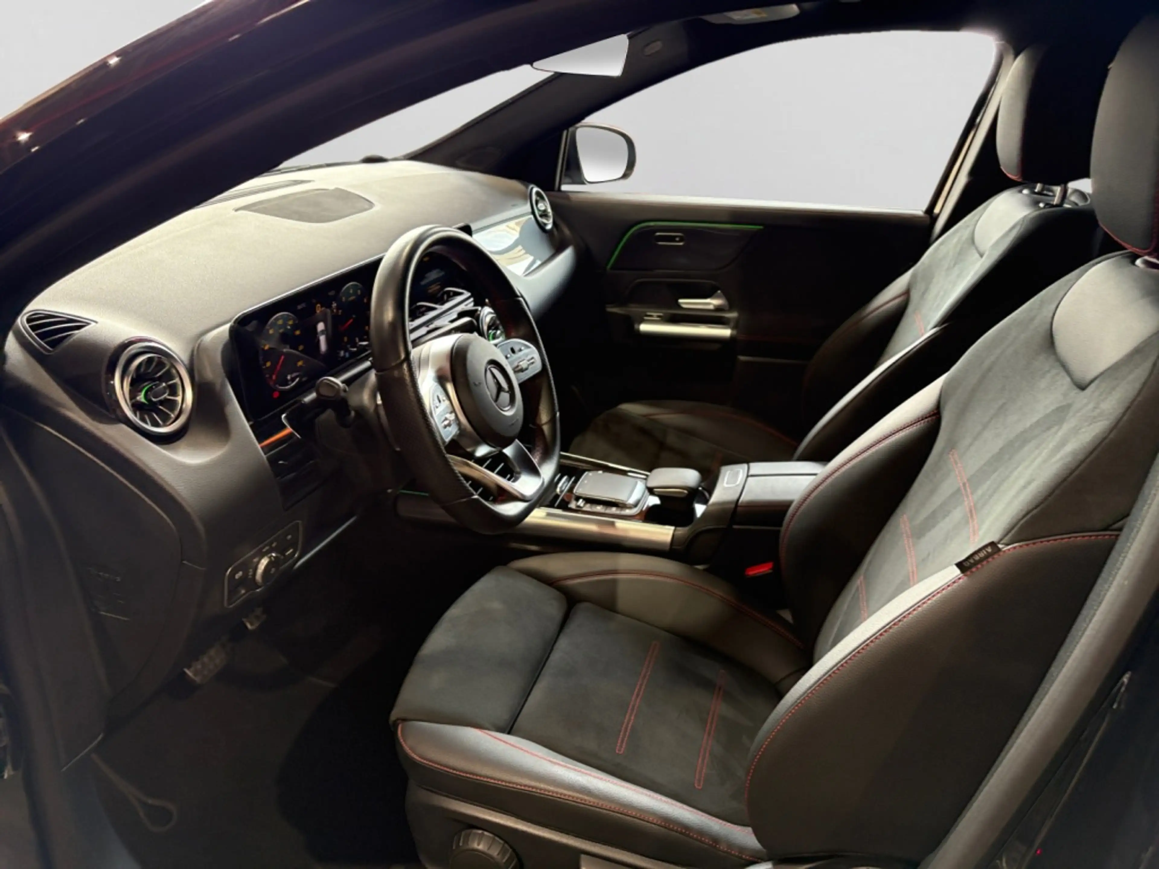 Mercedes-Benz GLA 200 AMG|KAM|AHK|TOTW|LED|AHK|PTS|ZOUCH|NAVI — photo 10