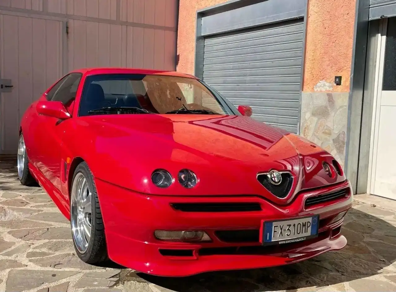 Alfa Romeo GTV 2.0 V6 tb, foto 1