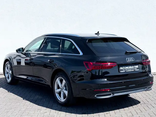 Audi A6 Avant view 7