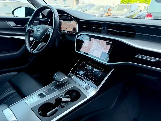 Audi A6 Avant view 12