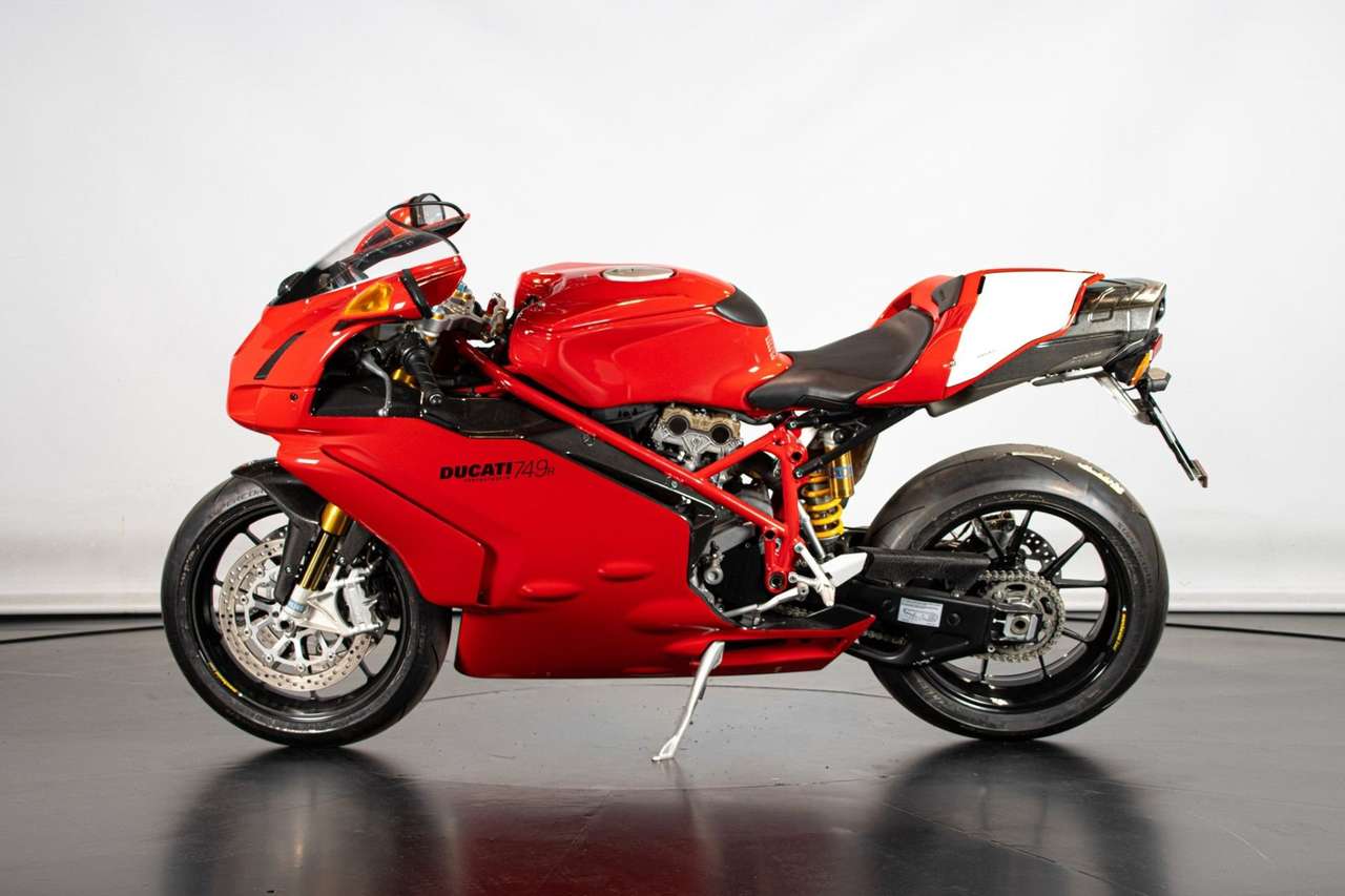 Ducati 749 R