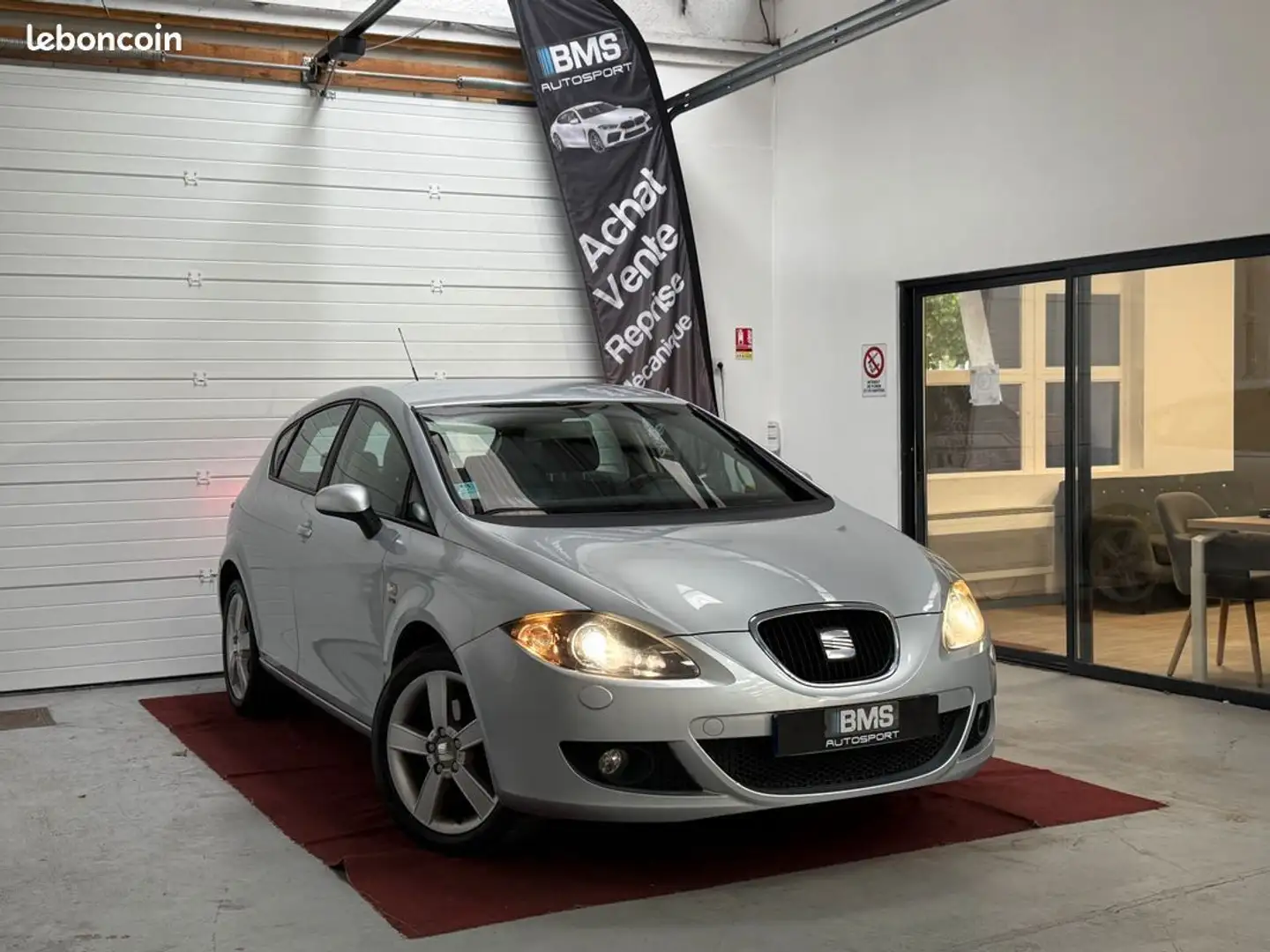 SEAT Leon II 2l fsi 150cv (Jantes 17, cuir, xenon, sieges ch Grijs - 1