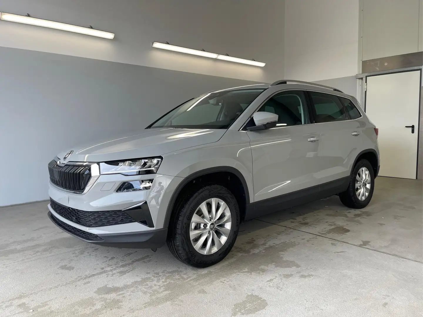 Skoda Karoq Selection 150PS TDI DSG 4x4 AHK+Navi+ACC+Kamera... Grau - 1